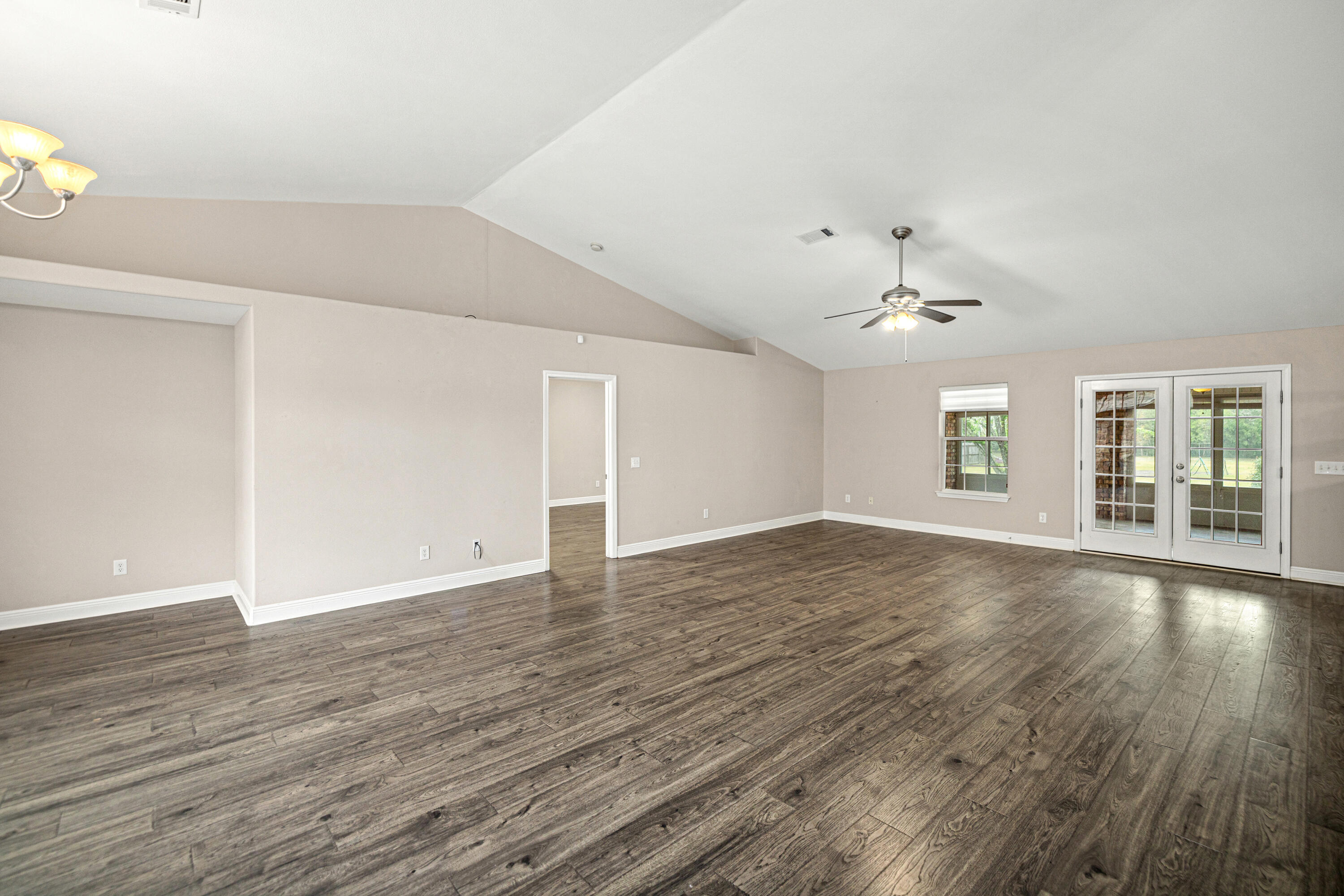 VIRGINIA RIDGE - Residential