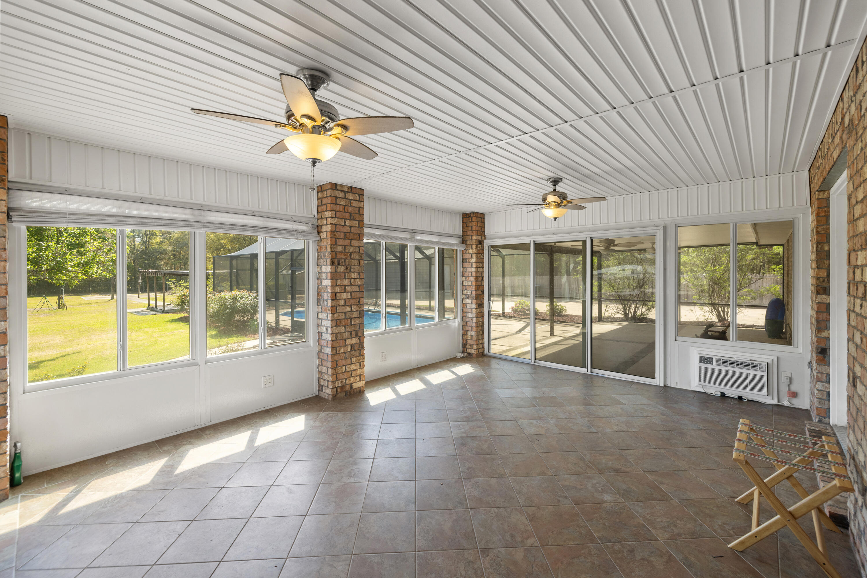 VIRGINIA RIDGE - Residential