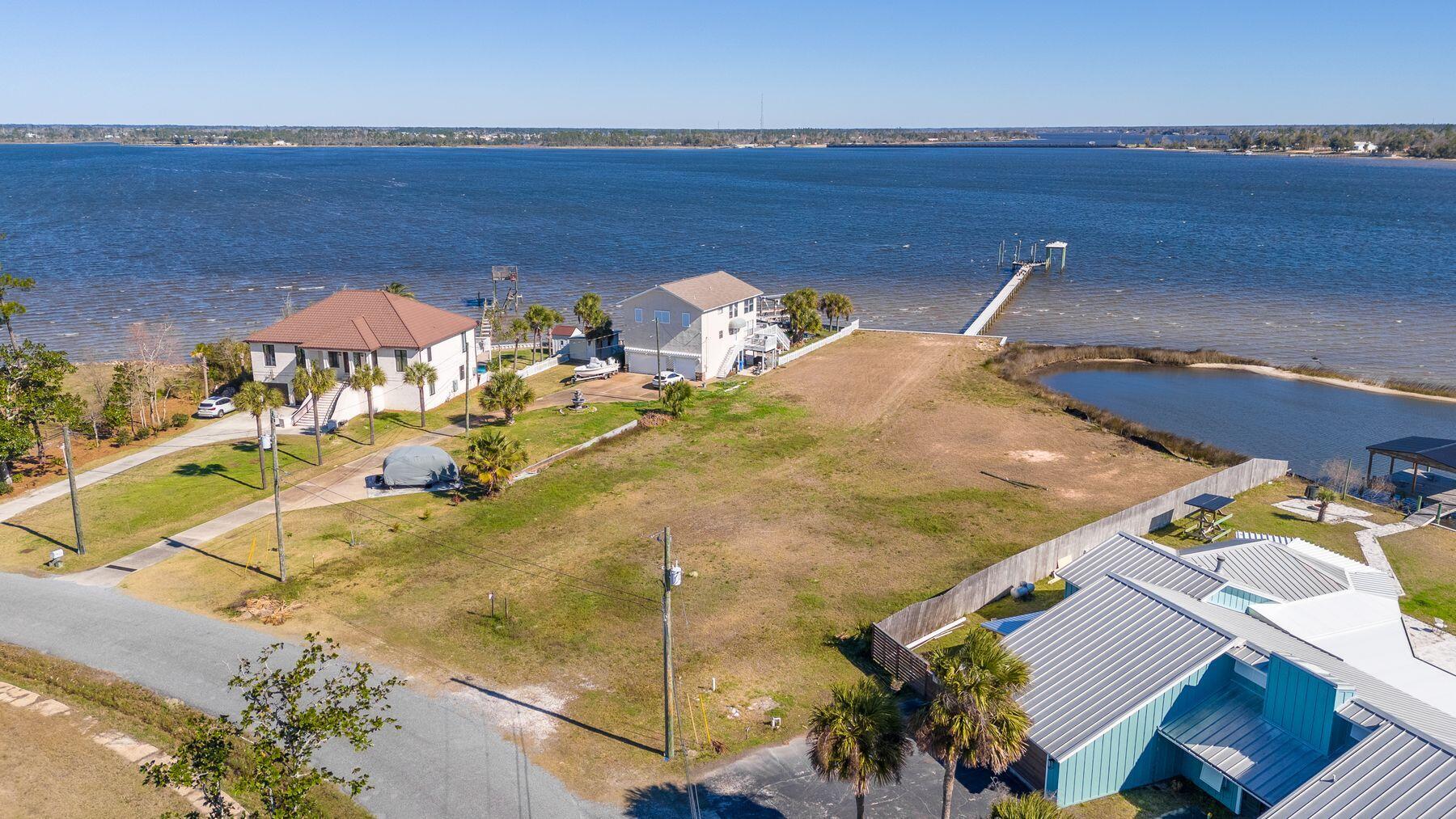 College Point - Land