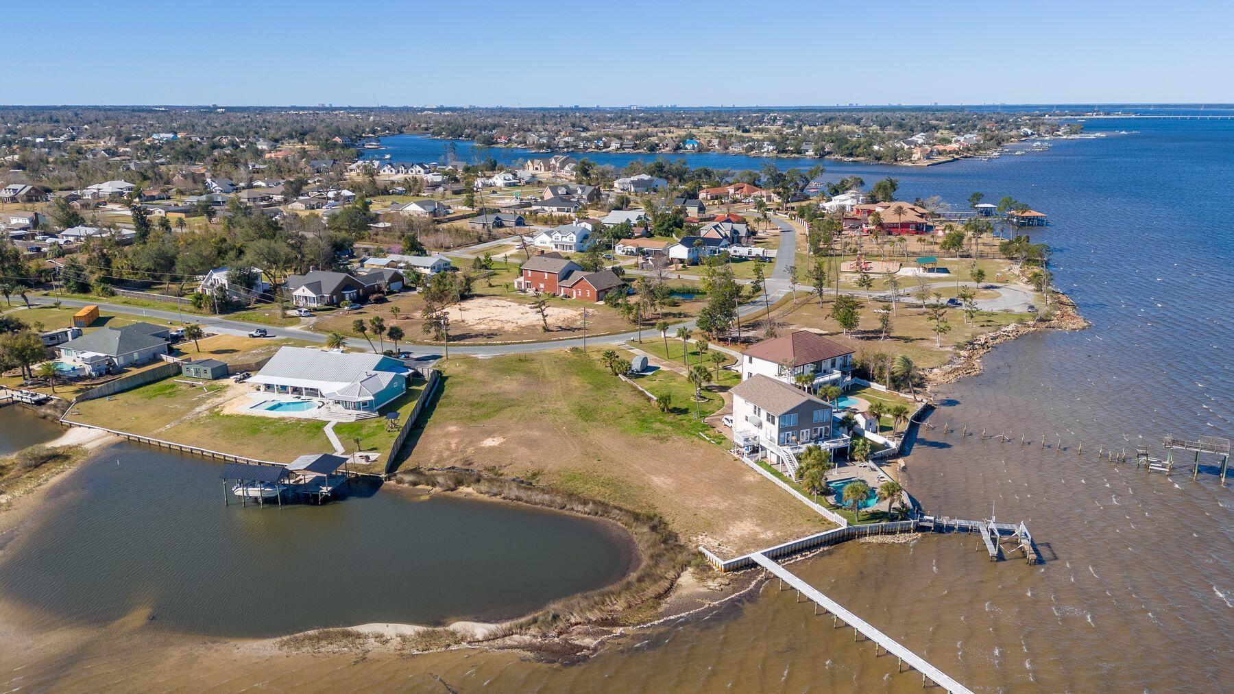 College Point - Land