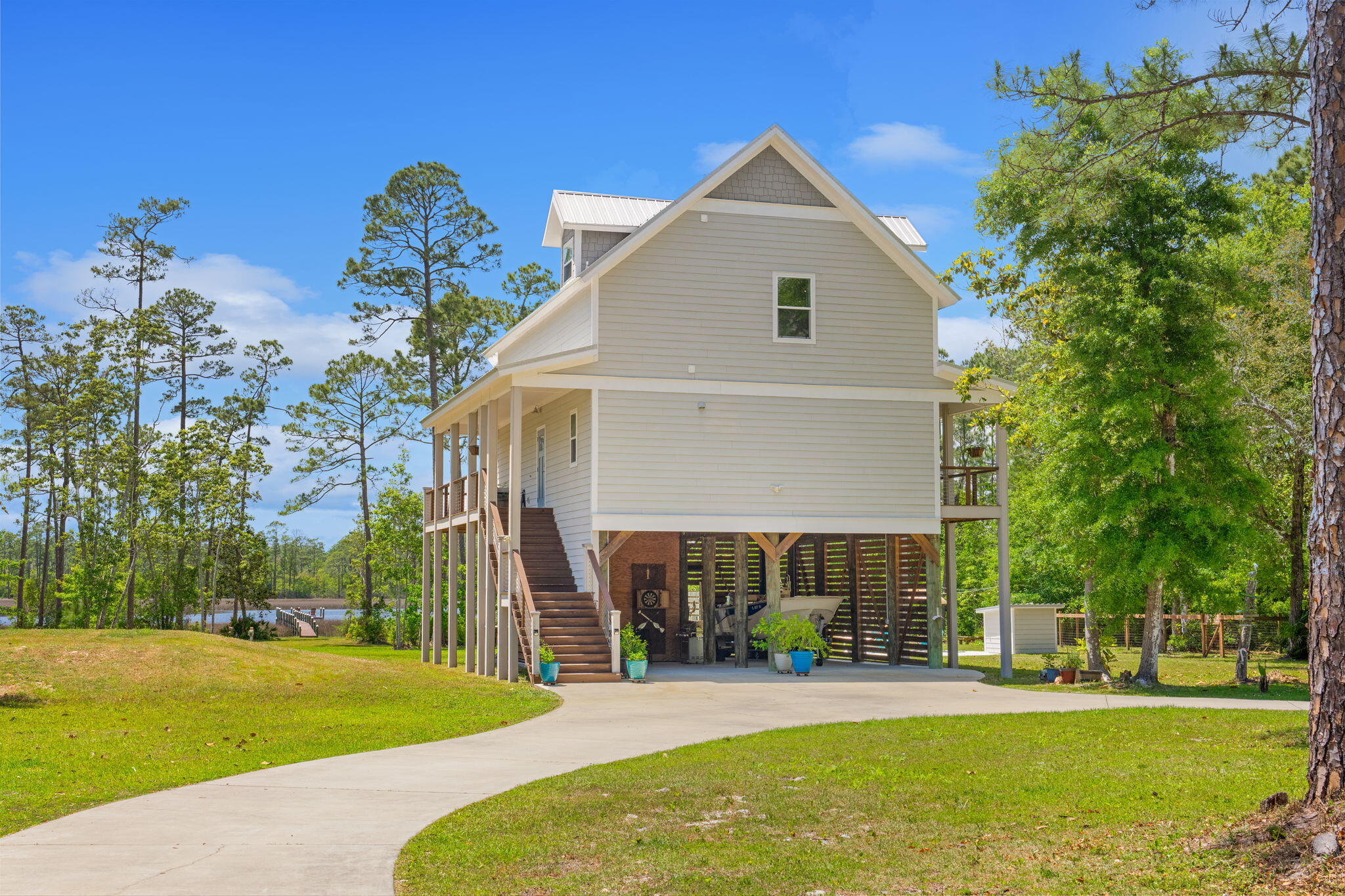 BURNT MILL CREEK - Residential