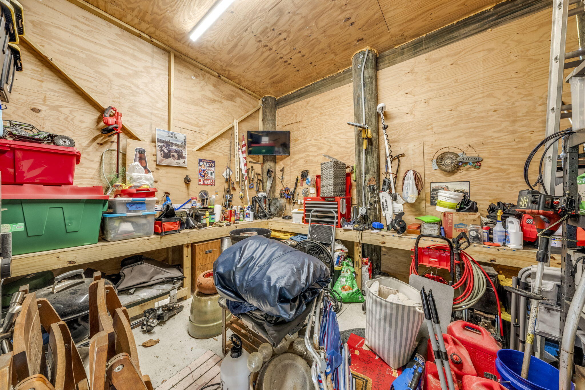 BURNT MILL CREEK - Residential