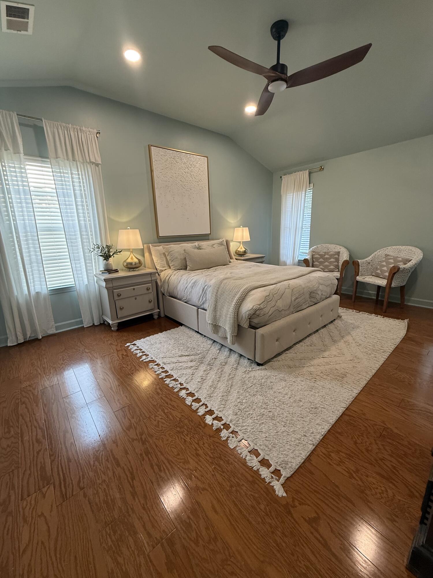 SOUTHWINDS II - Residential