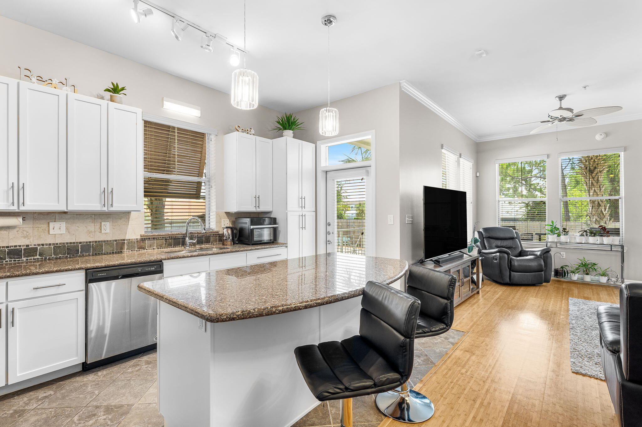 ISLAND RESERVE - Residential