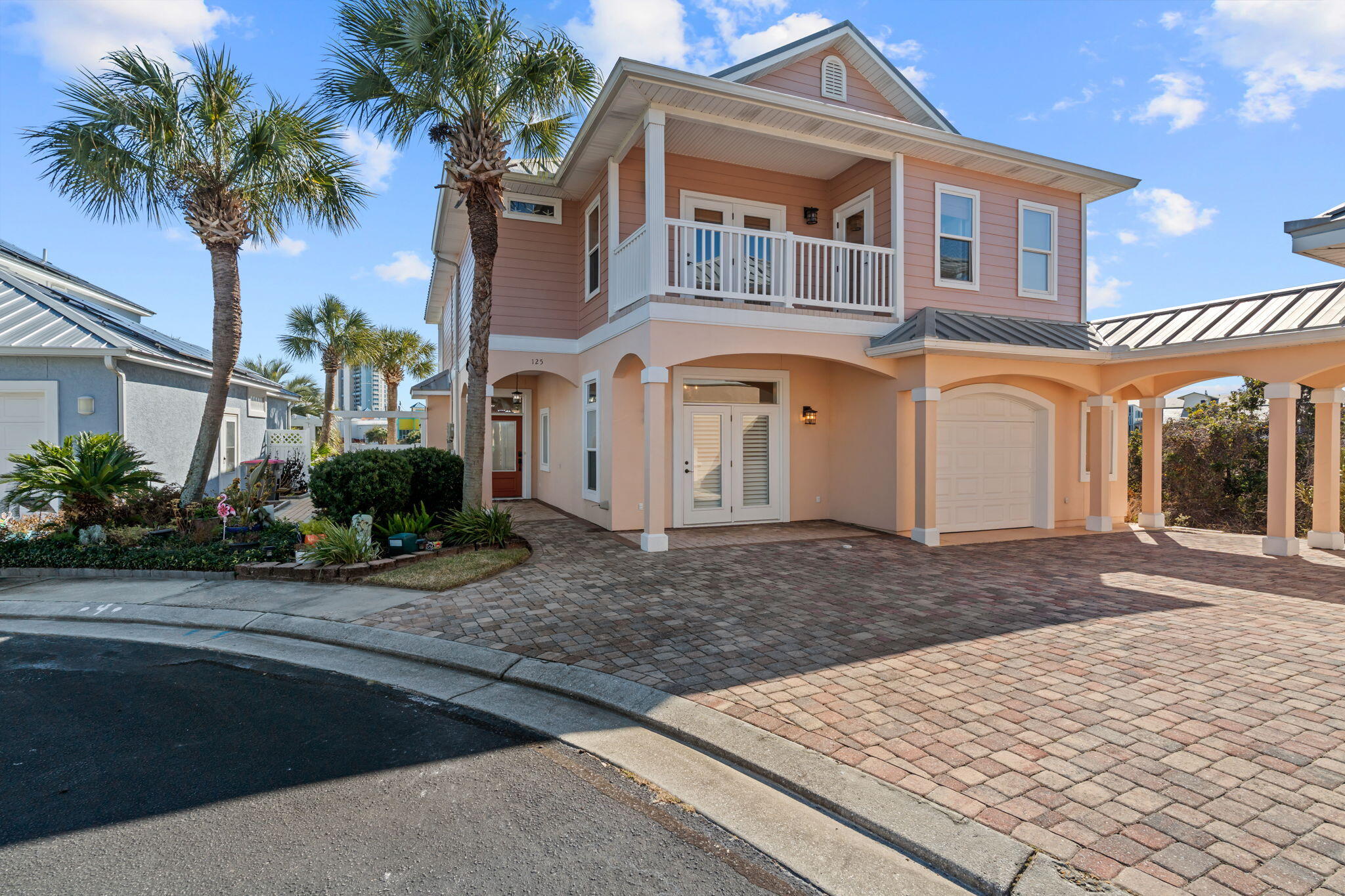 125 Smugglers Cove Court