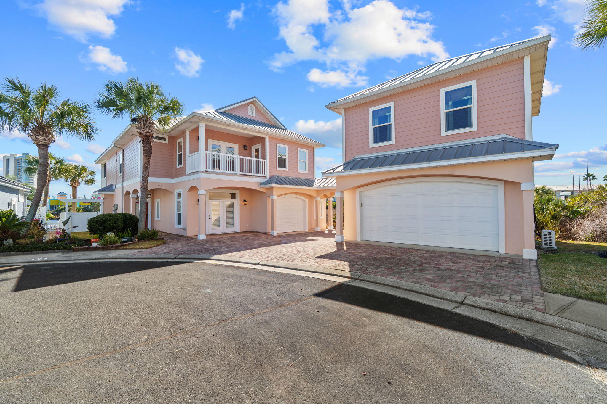 125 Smugglers Cove Court