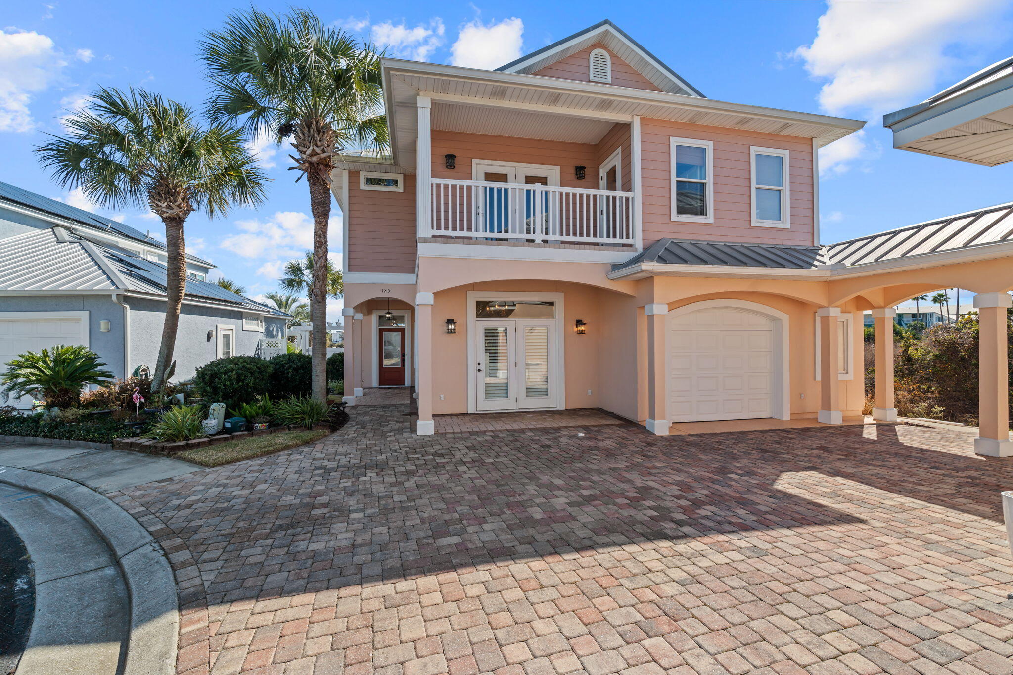 125 Smugglers Cove Court