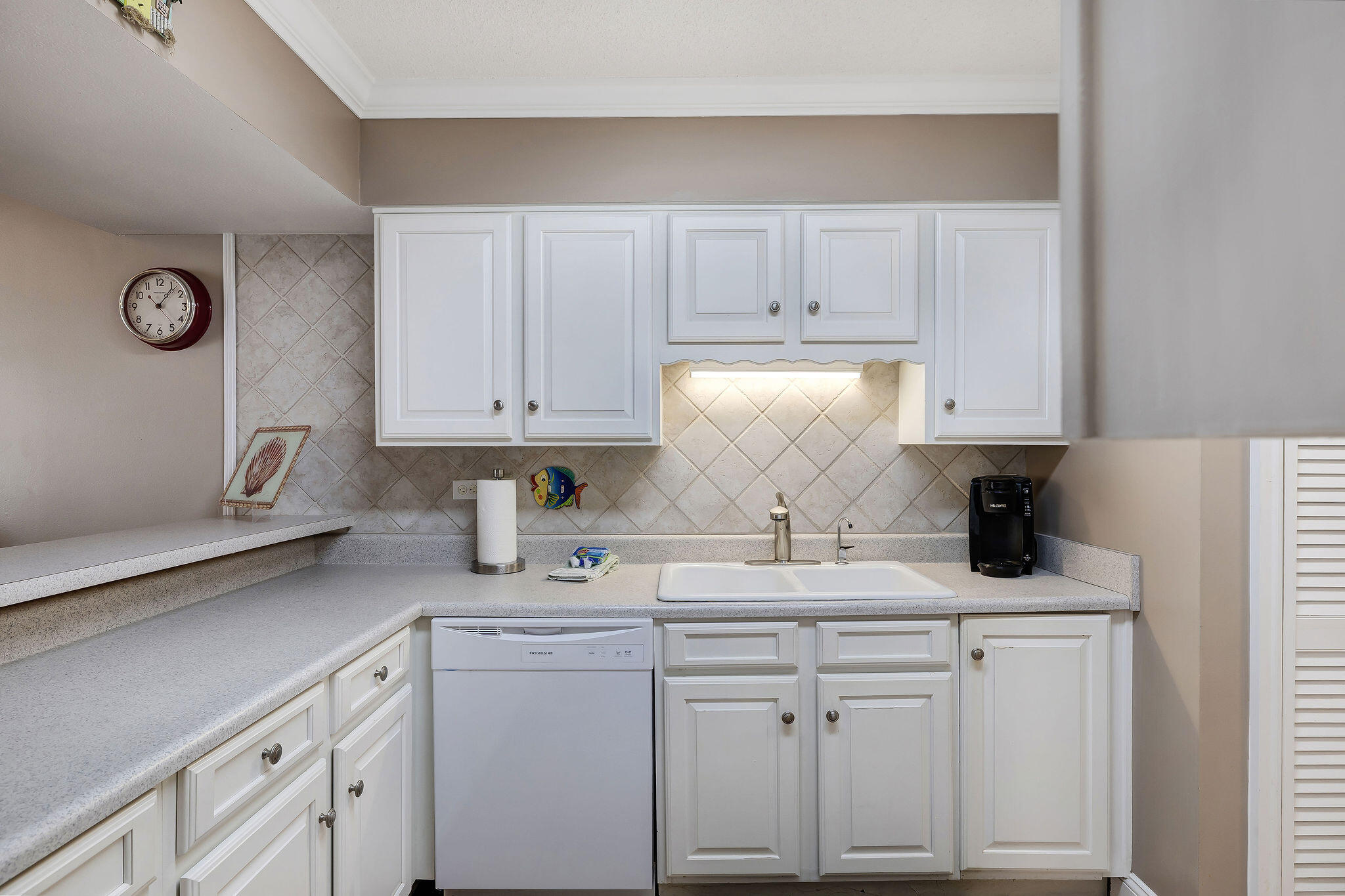 MAINSAIL CONDO PH 1 - Residential