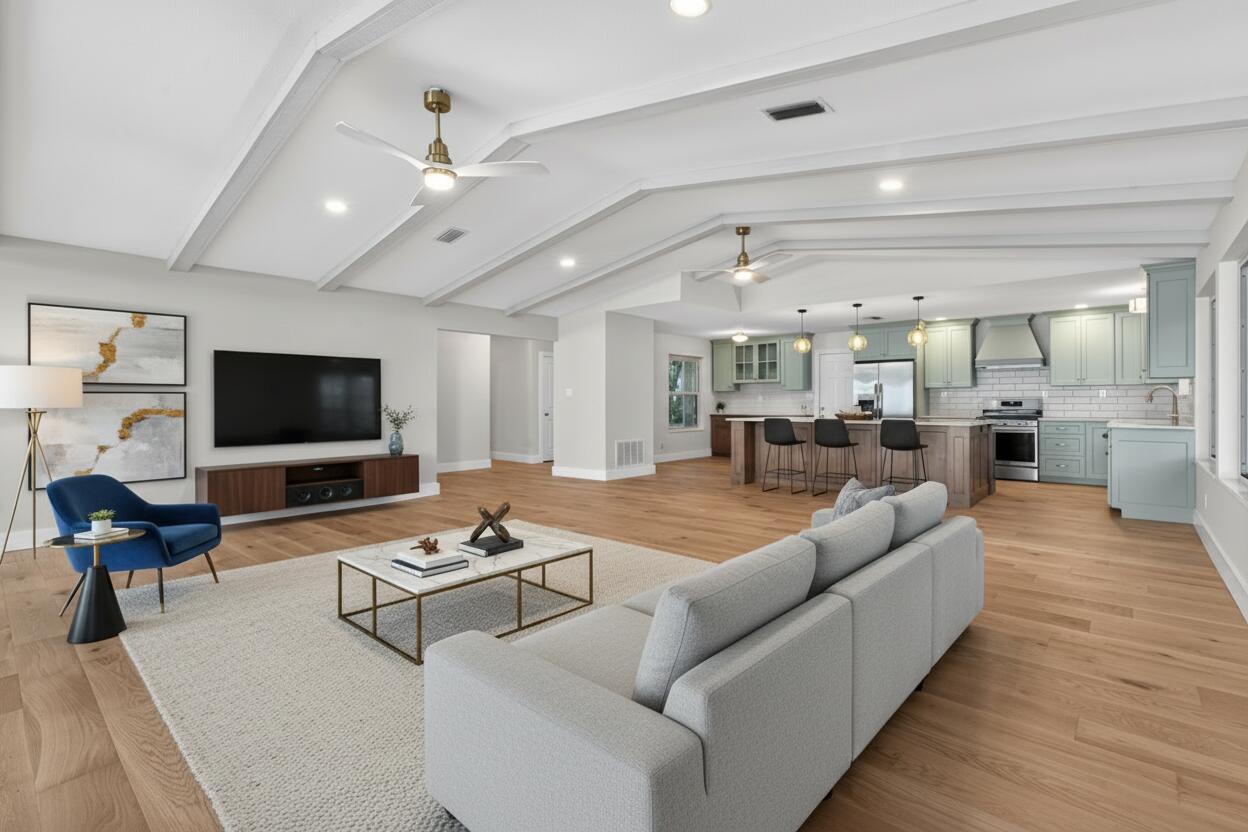 LAKE PIPPIN - Residential