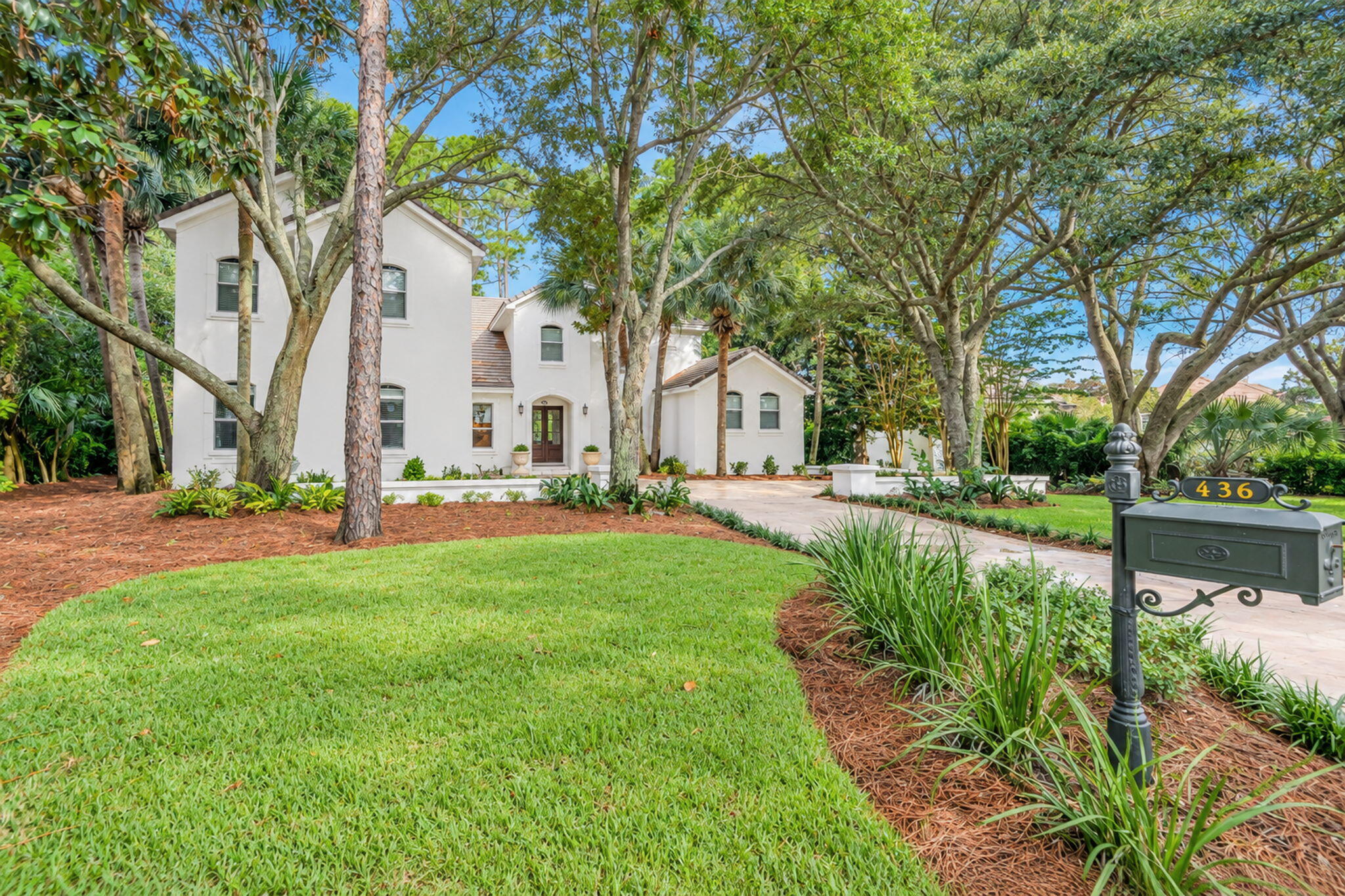 436 Admiral Court