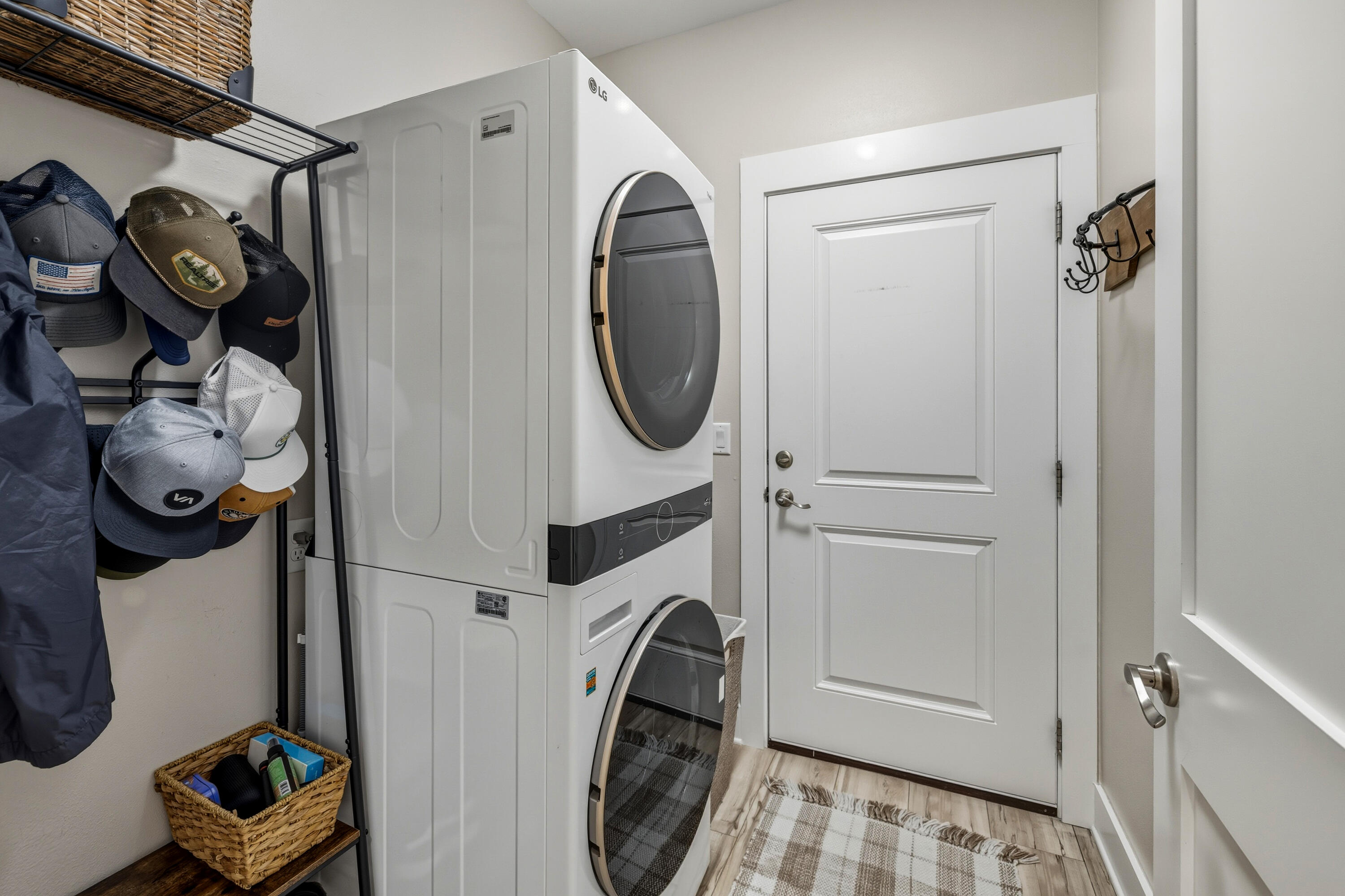 LAGRANGE LANDING - Residential