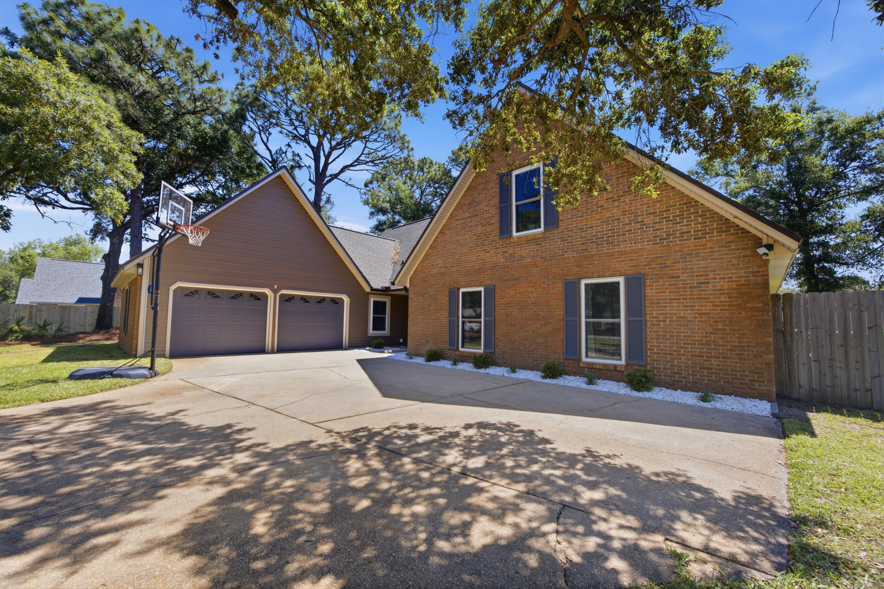RAINTREE ESTATES #2 - Residential