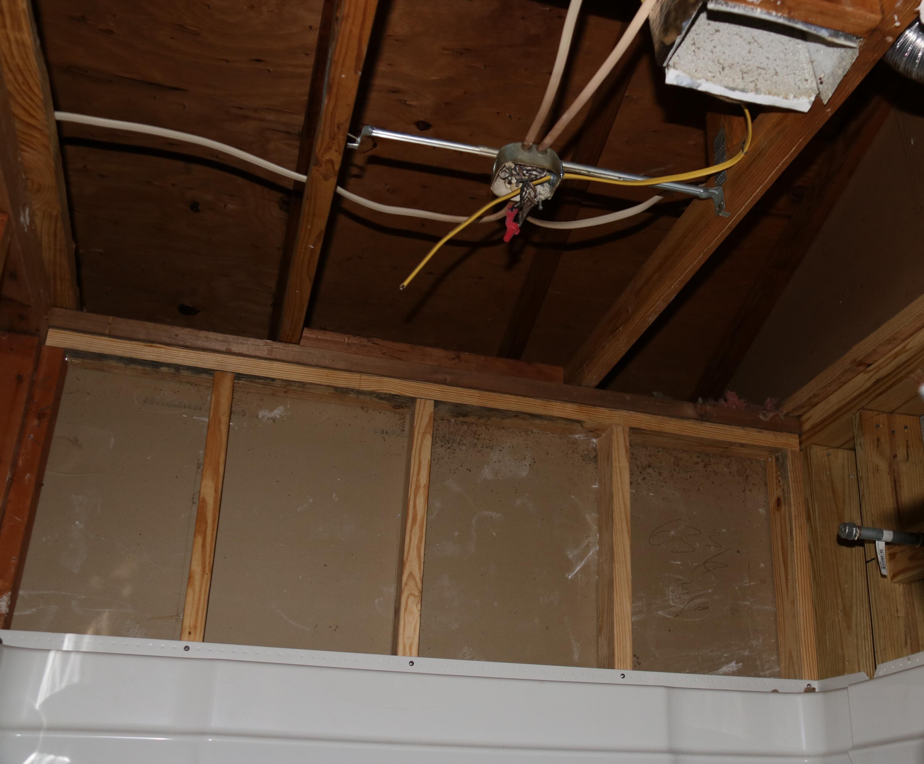 VALENCIA ARMS - Residential