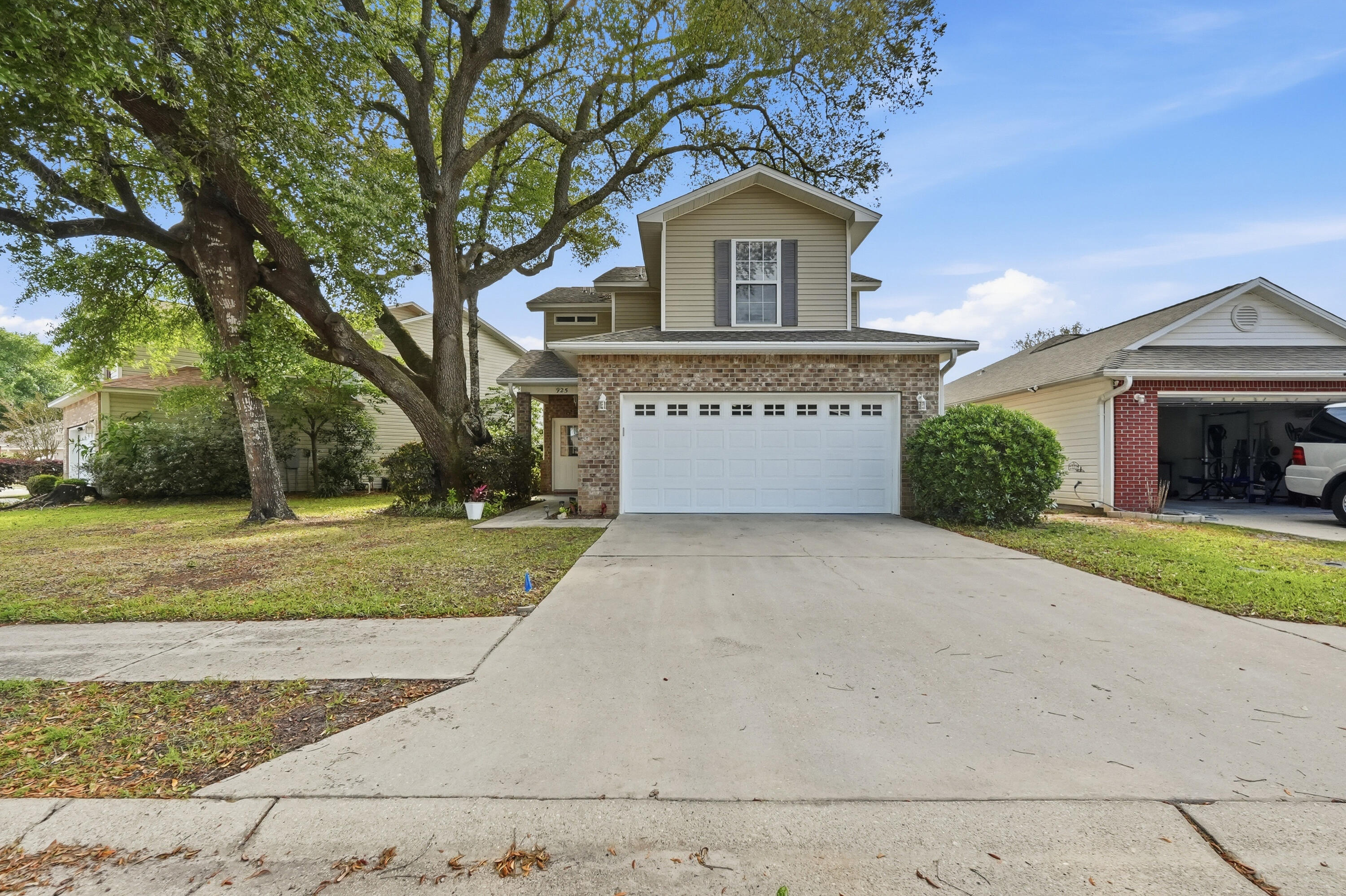 OAK PARK ESTATES - Residential