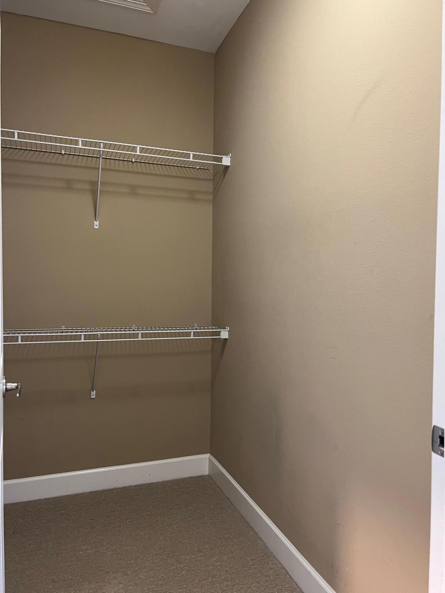 SOUTH HAVEN TOWNHOMES - Residential Lease