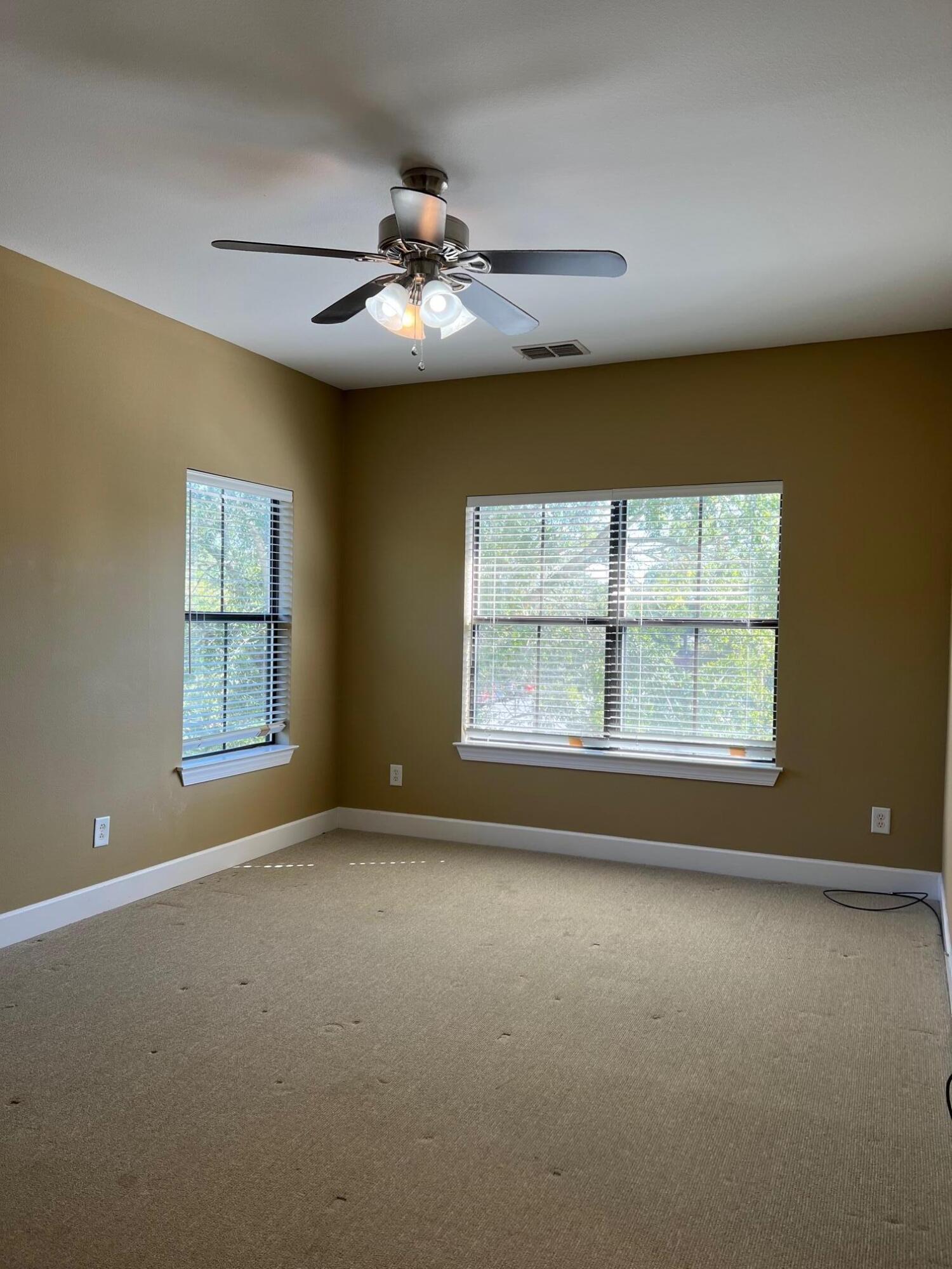 SOUTH HAVEN TOWNHOMES - Residential Lease