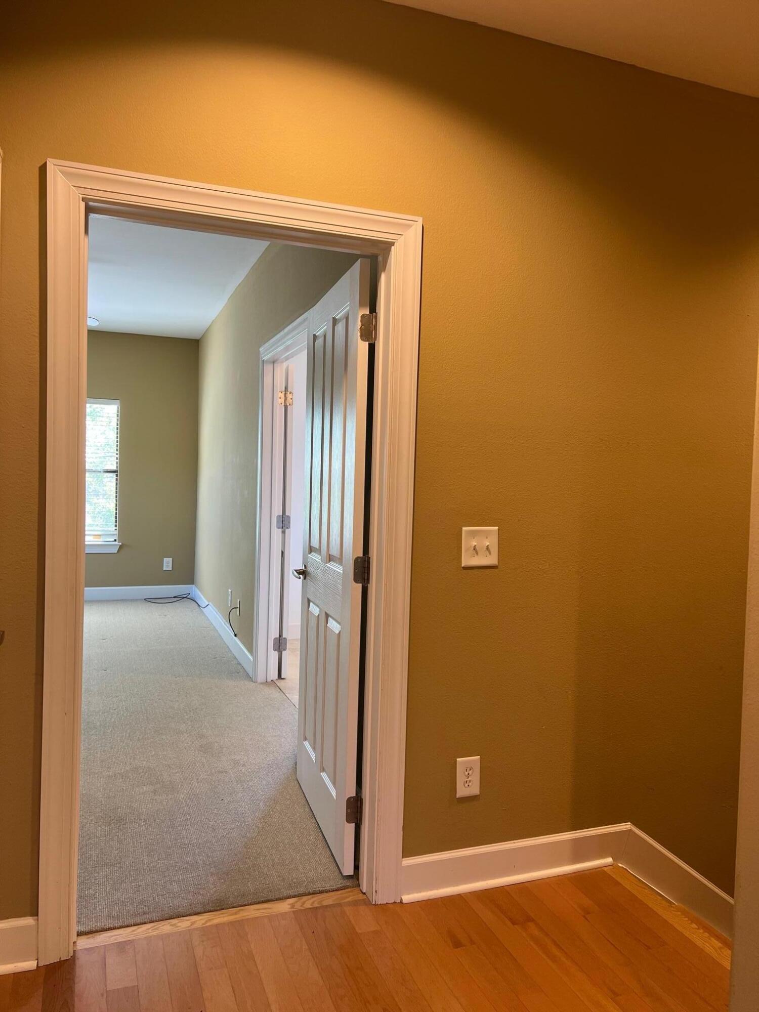 SOUTH HAVEN TOWNHOMES - Residential Lease