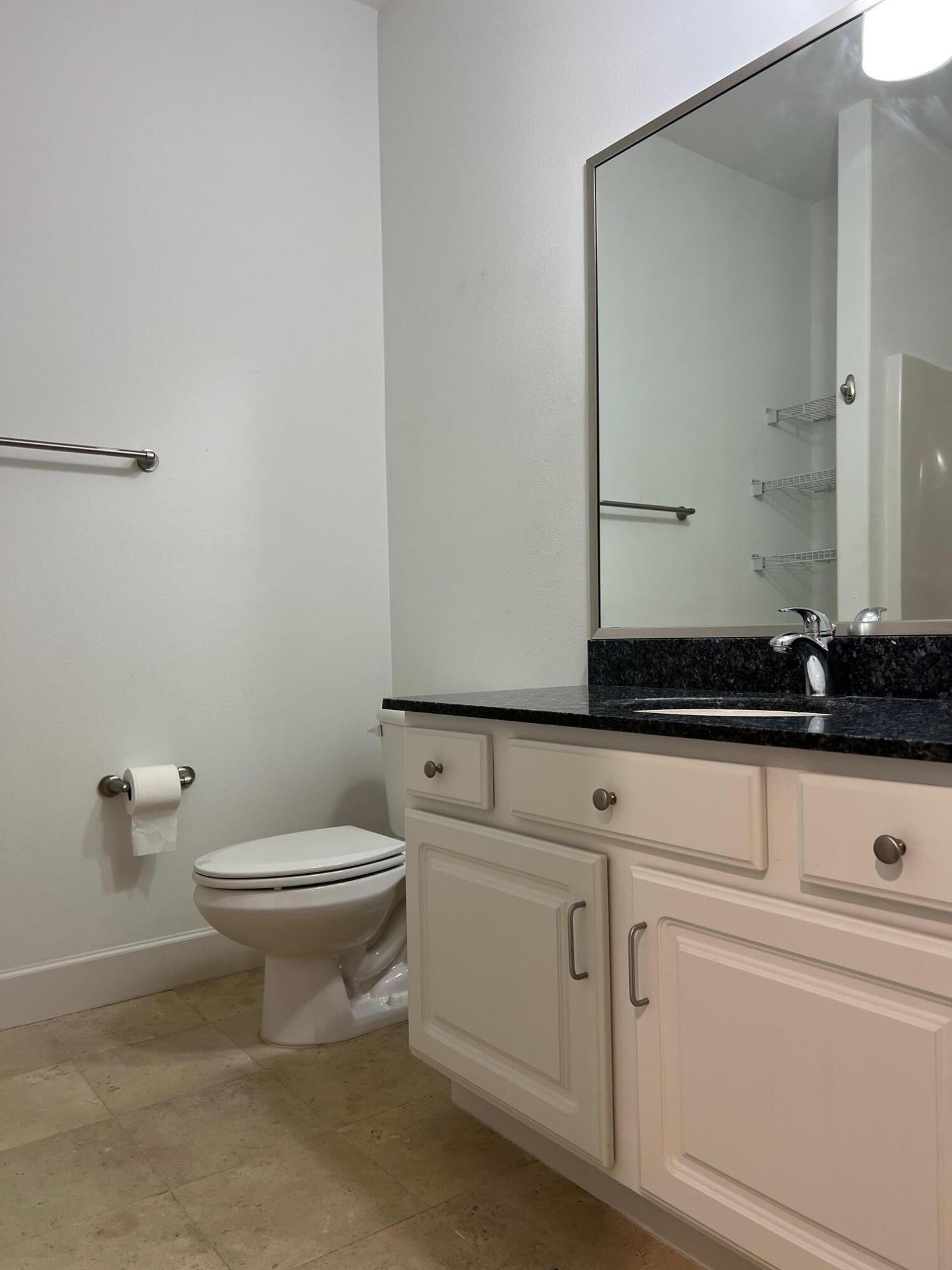 SOUTH HAVEN TOWNHOMES - Residential Lease