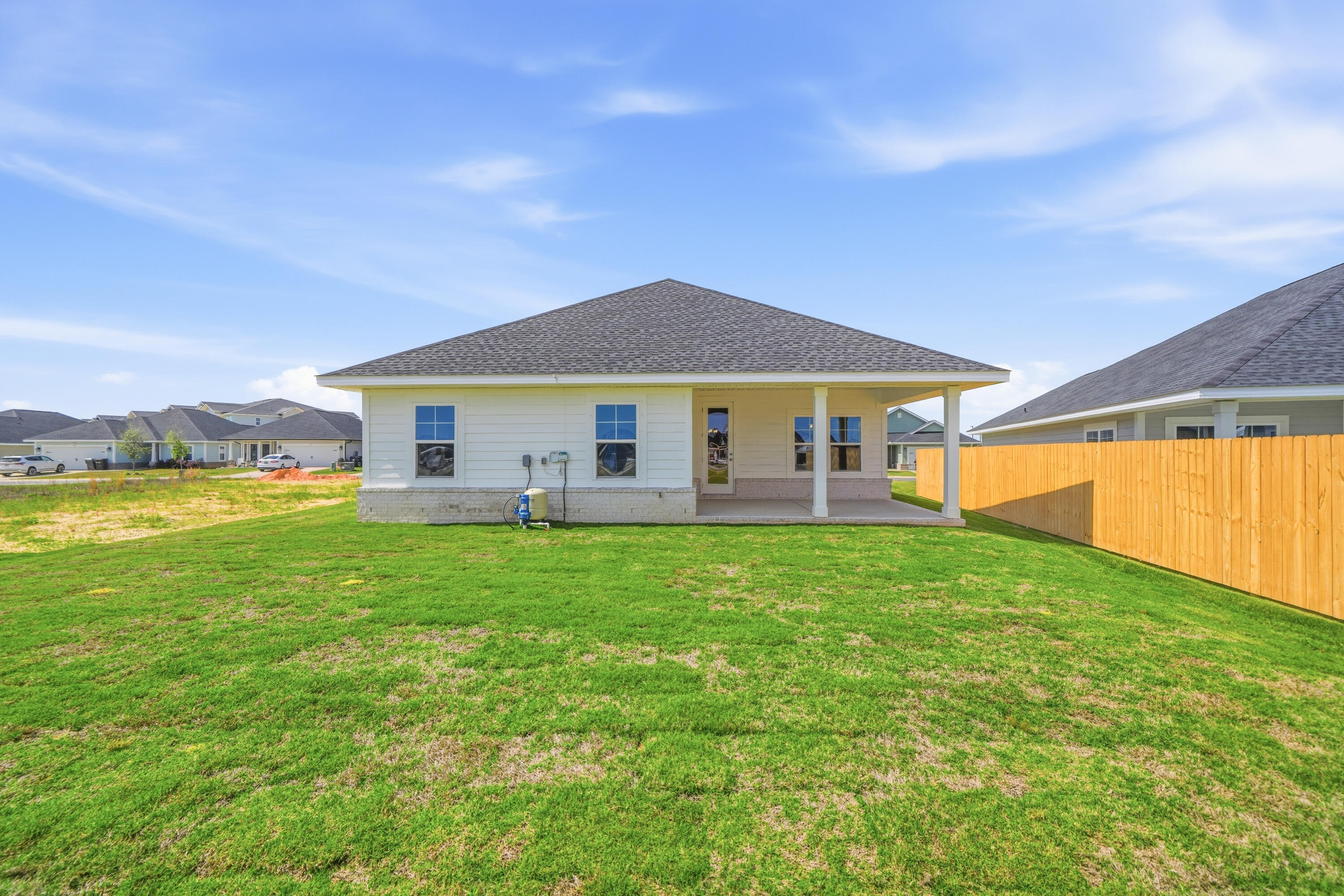 THE BLUFFS AT LAFAYETTE - Residential Lease