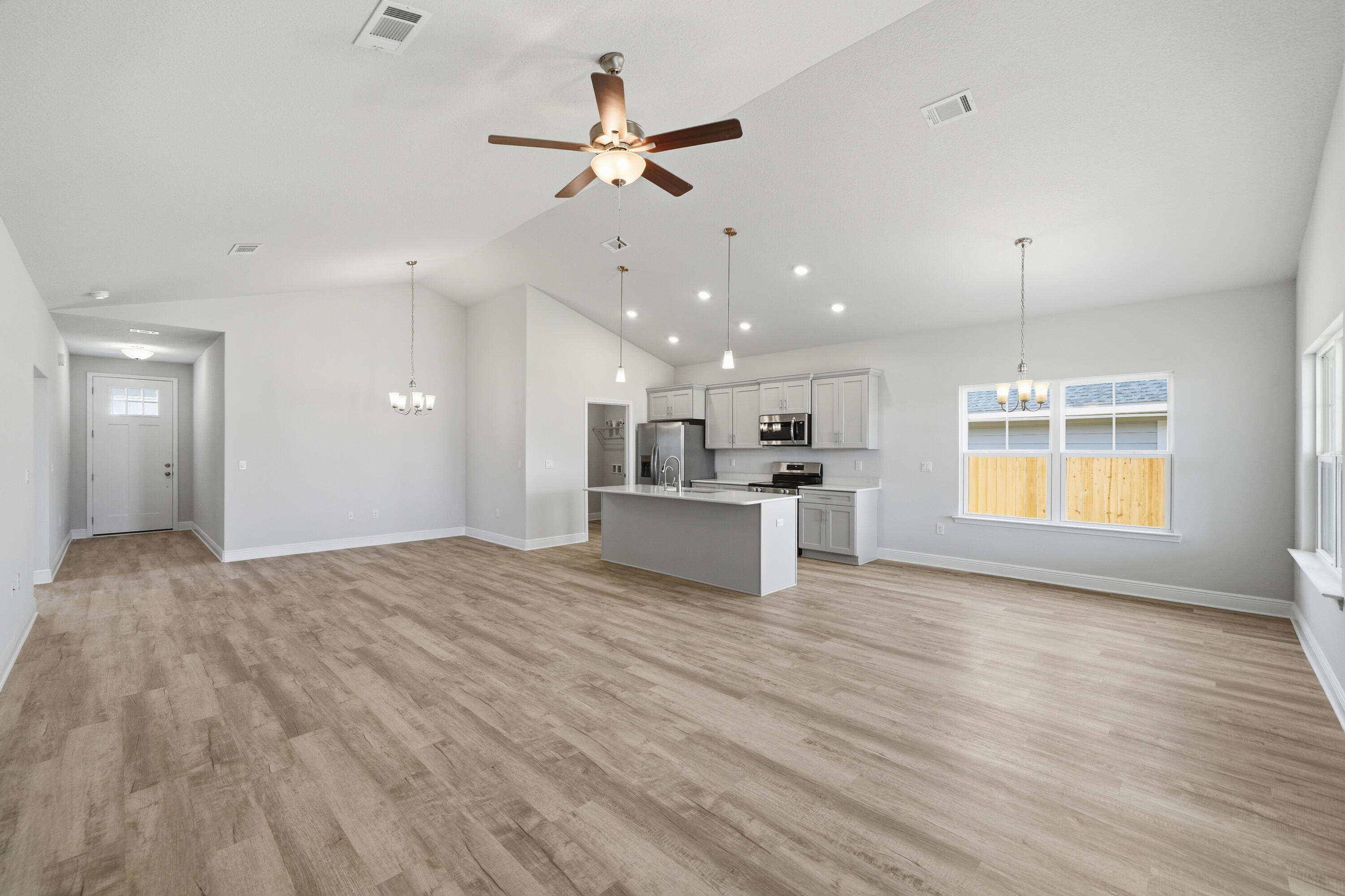 THE BLUFFS AT LAFAYETTE - Residential Lease