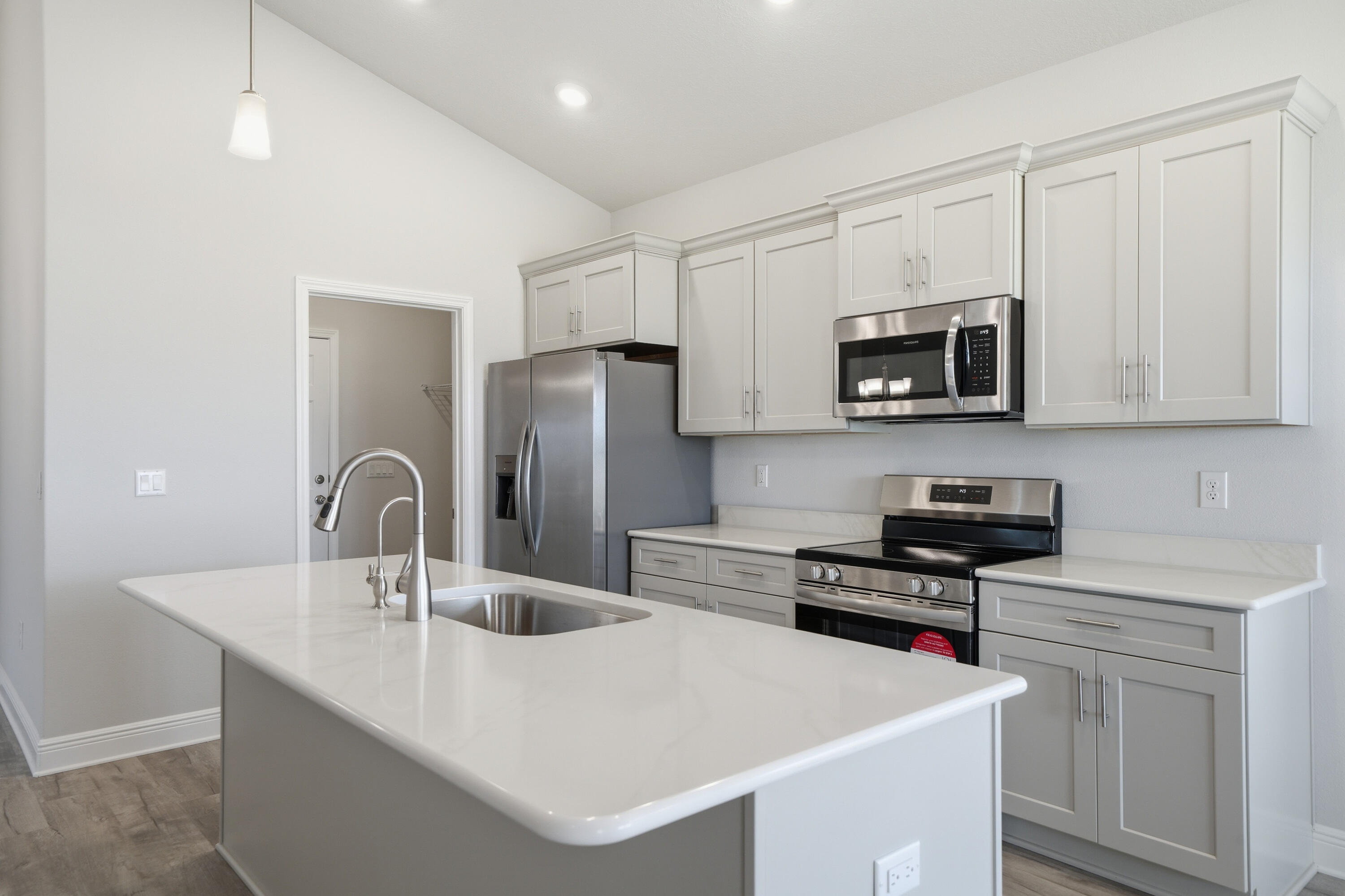 THE BLUFFS AT LAFAYETTE - Residential Lease
