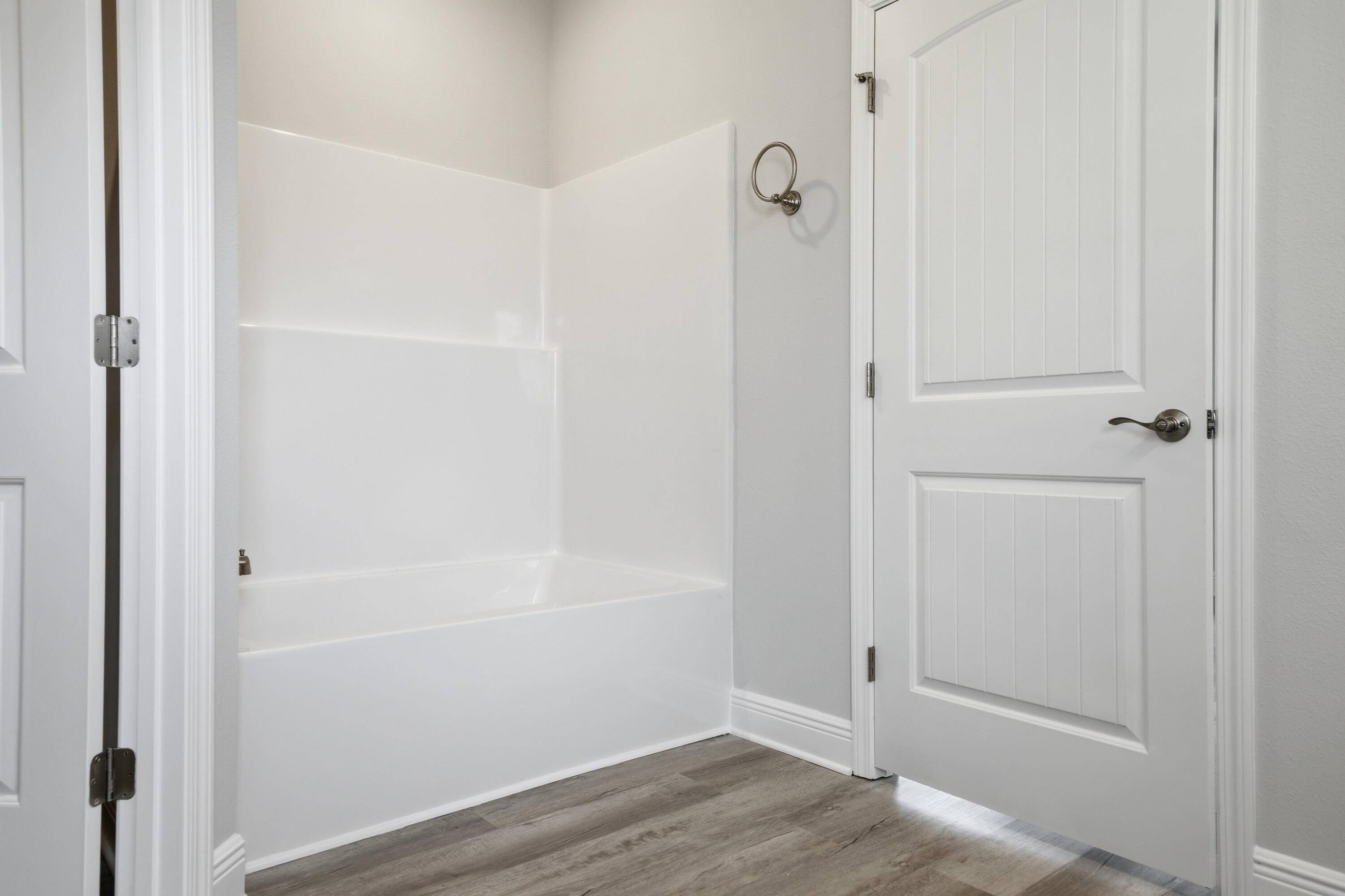 THE BLUFFS AT LAFAYETTE - Residential Lease
