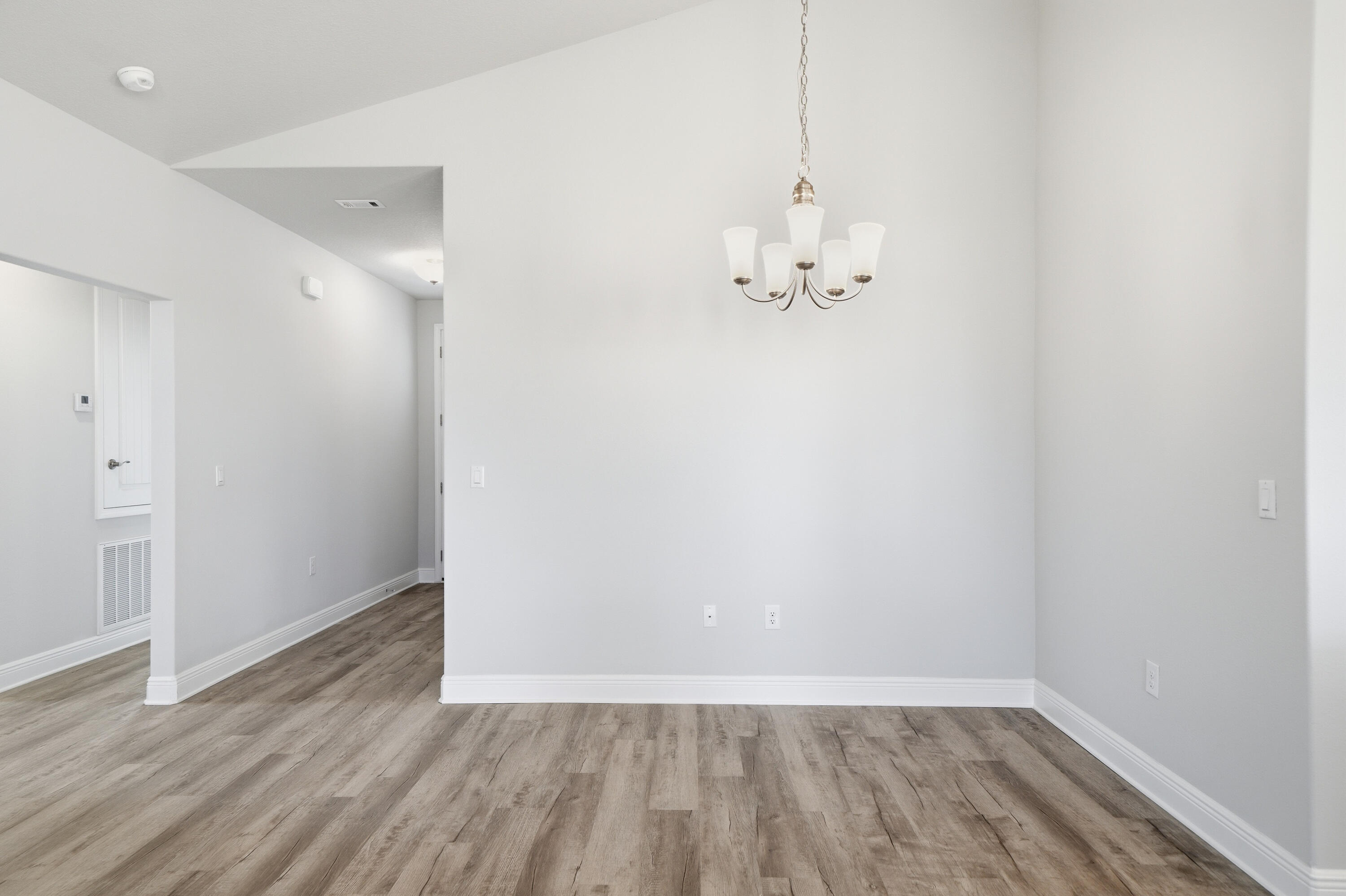 THE BLUFFS AT LAFAYETTE - Residential Lease