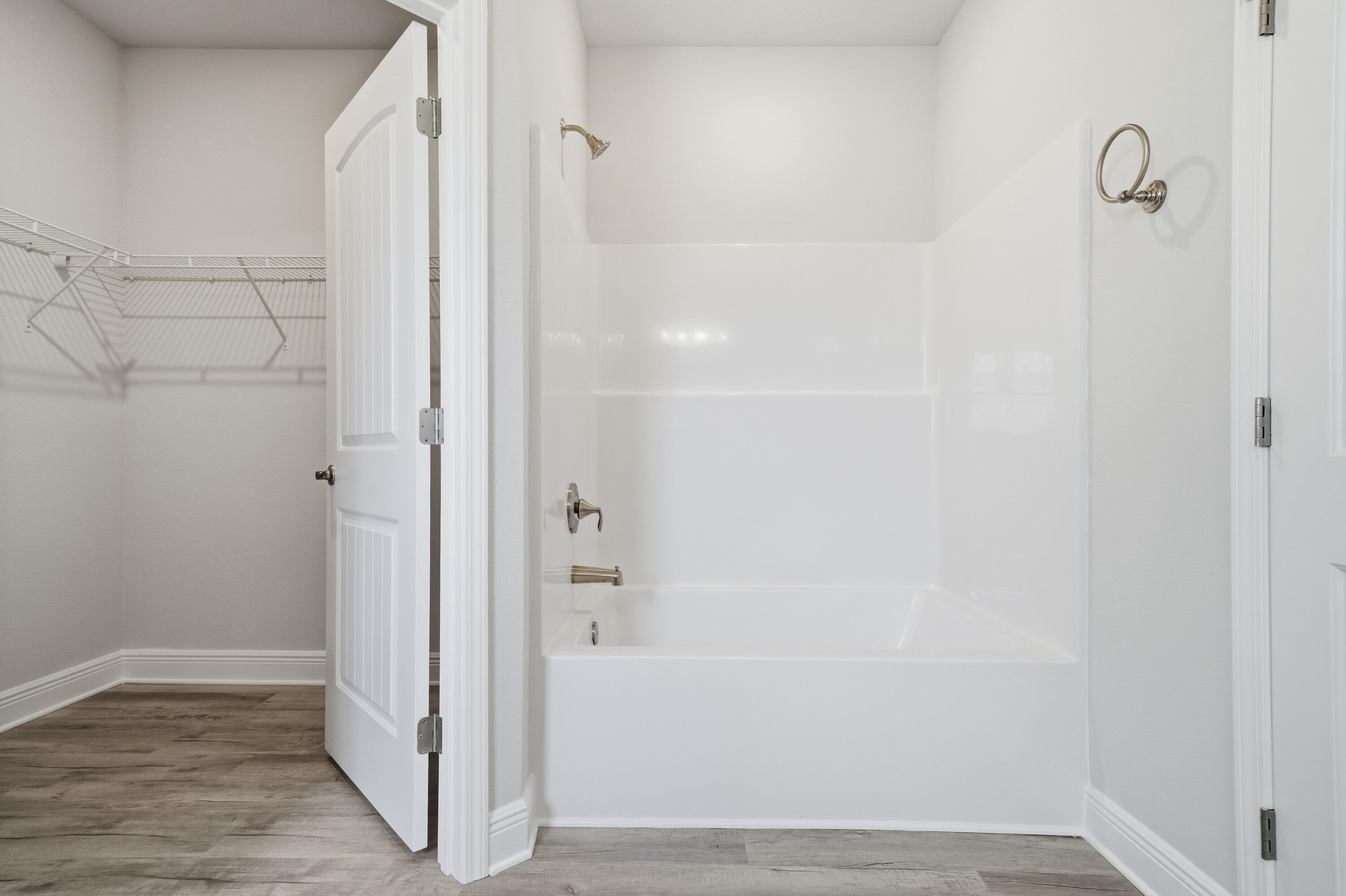THE BLUFFS AT LAFAYETTE - Residential Lease