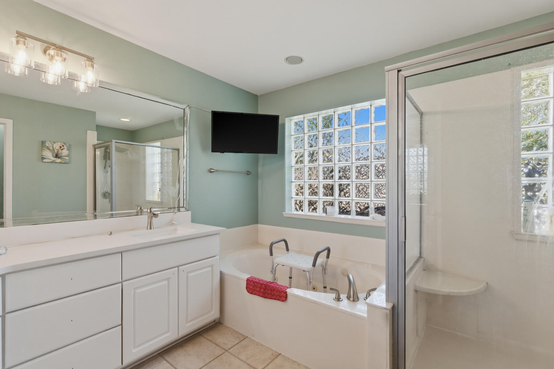 BAYWINDS GOLF ESTATES PH 2 - Residential