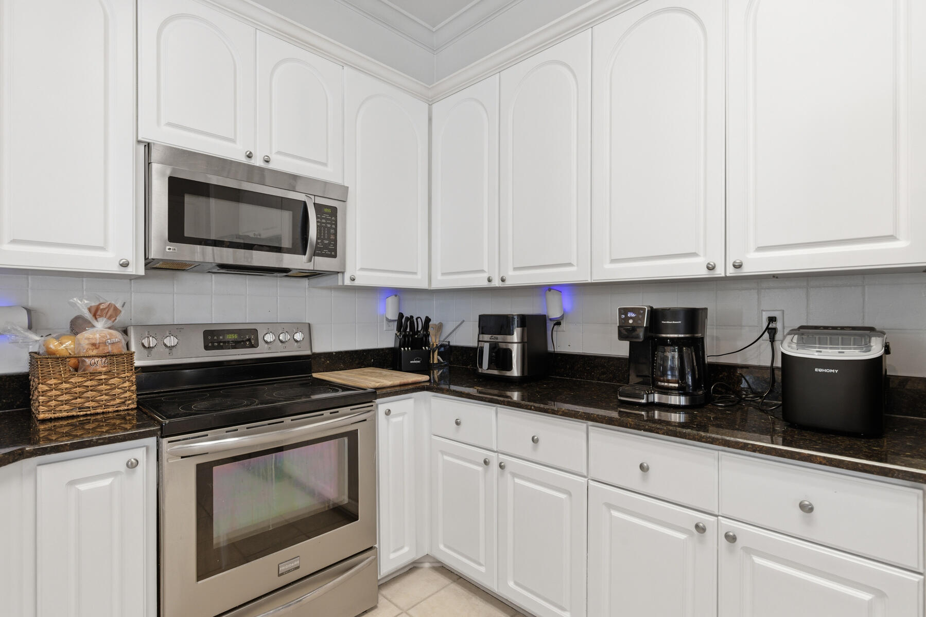 BAYWINDS GOLF ESTATES PH 2 - Residential