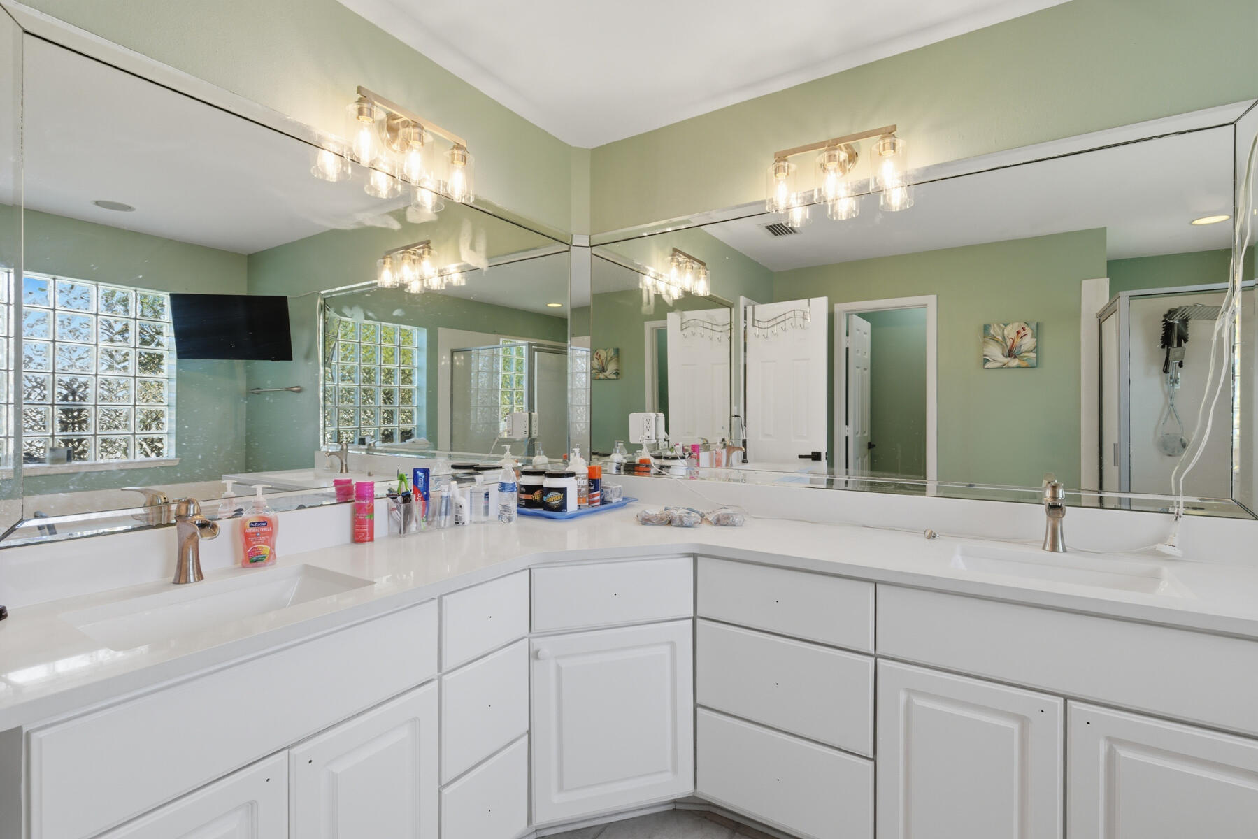 BAYWINDS GOLF ESTATES PH 2 - Residential