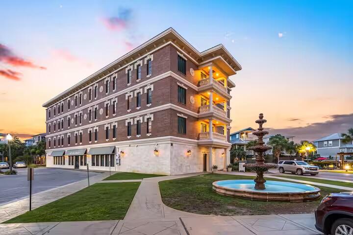 VILLAGE OF SOUTH WALTON BEACH THE - Residential