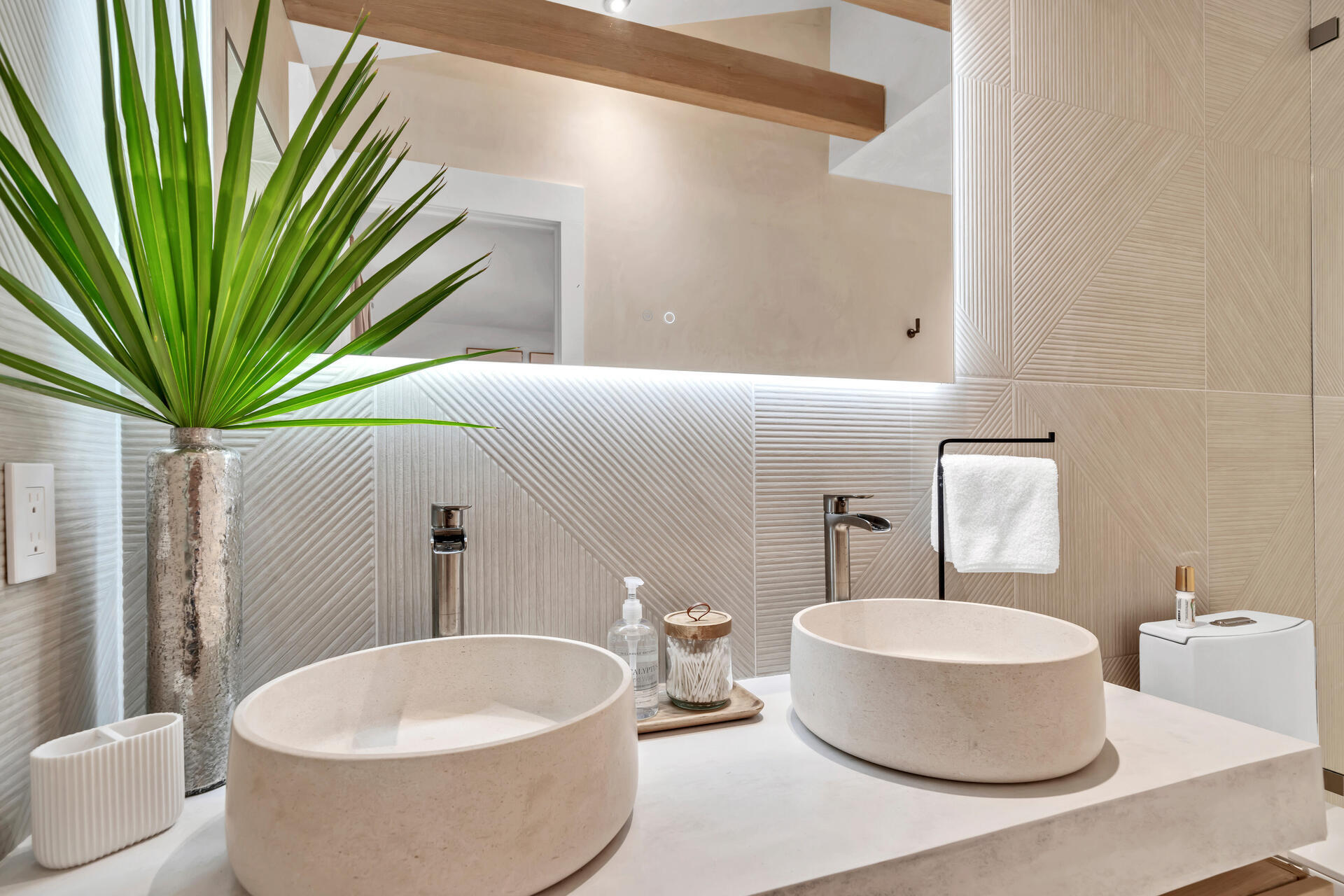 BEACH HIGHLAND 1ST ADD - Residential