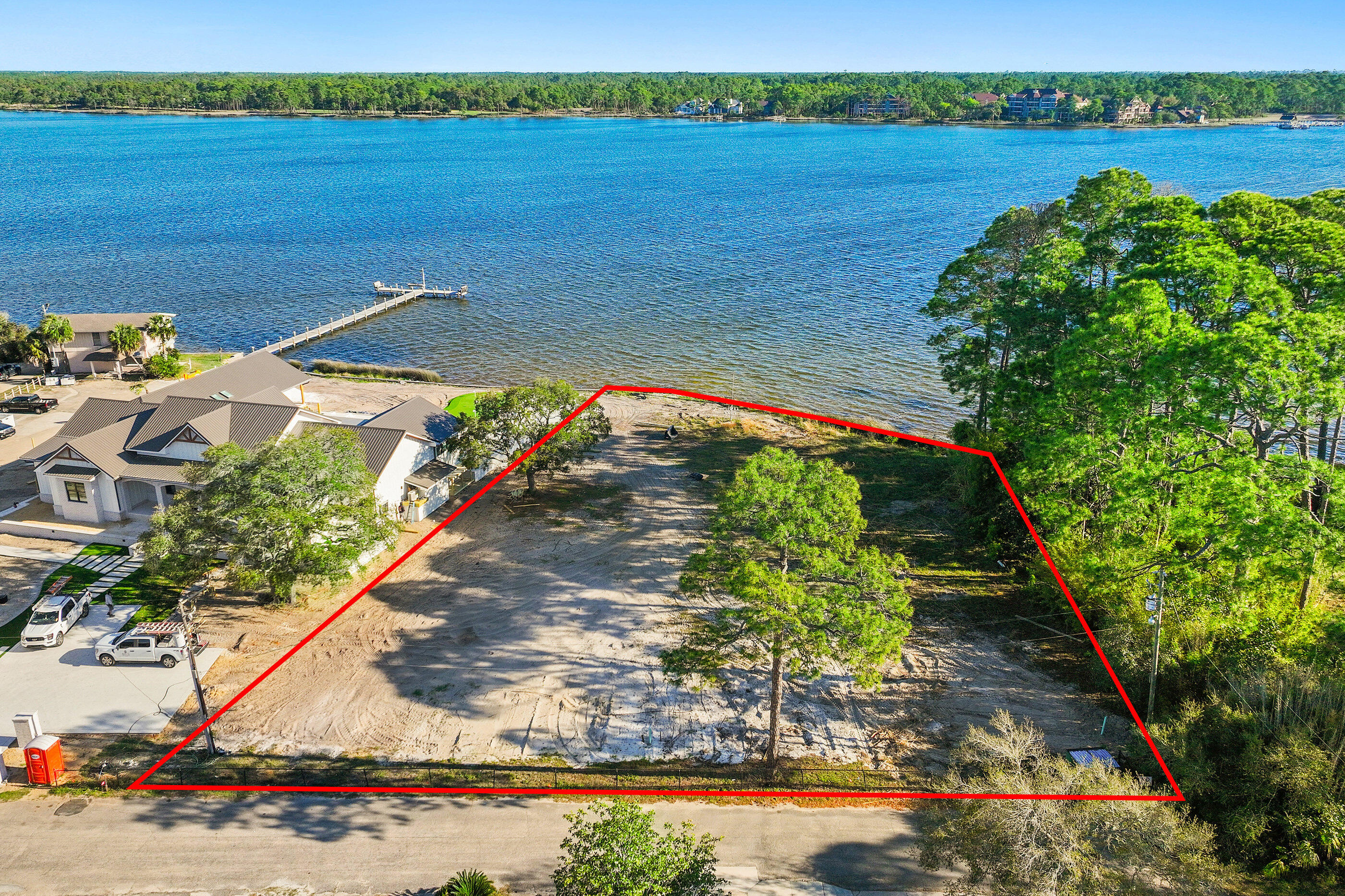 NO RECORDED SUBDIVISION - Land