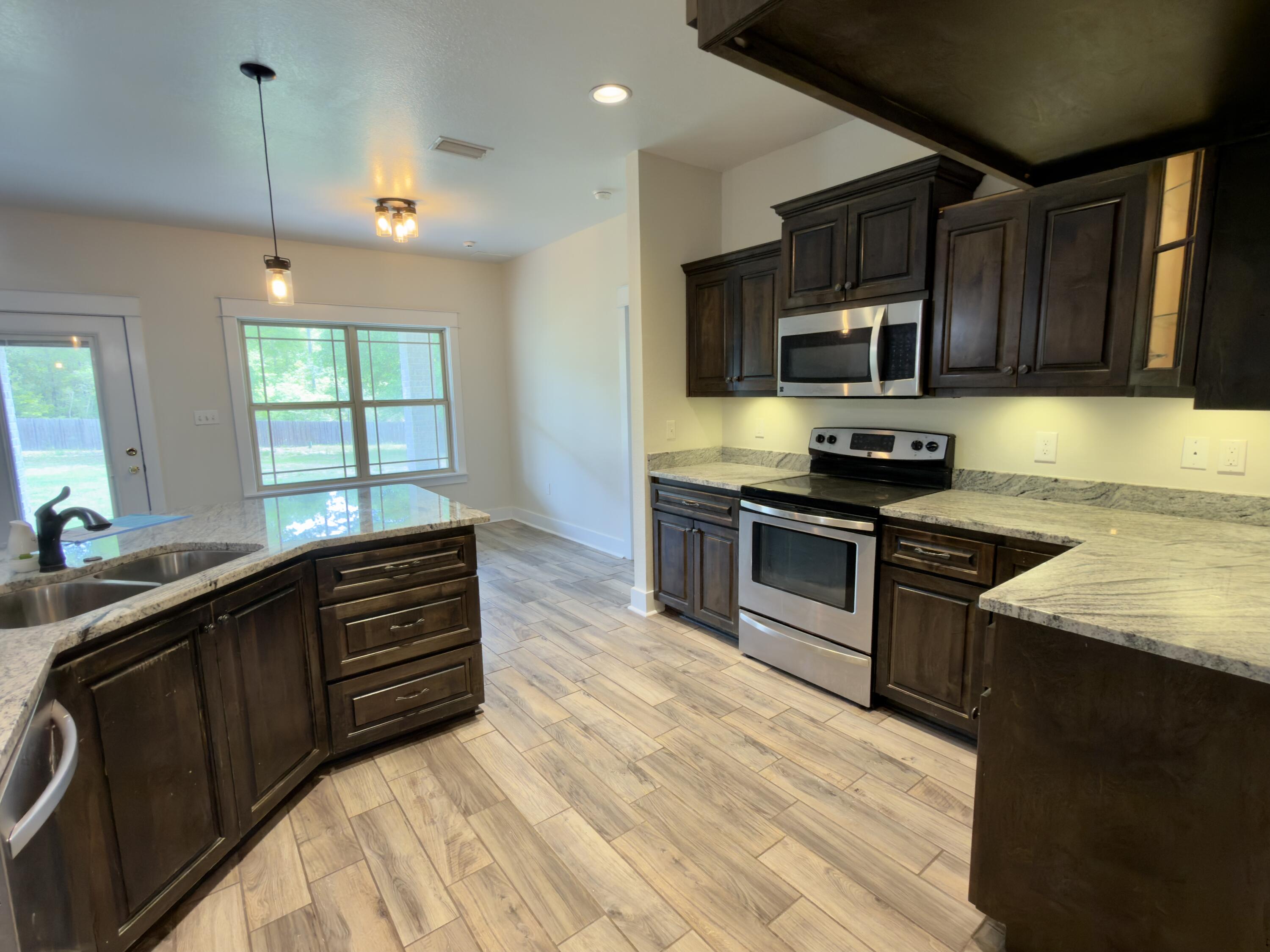 BRIDLE WOOD EST PH I - Residential