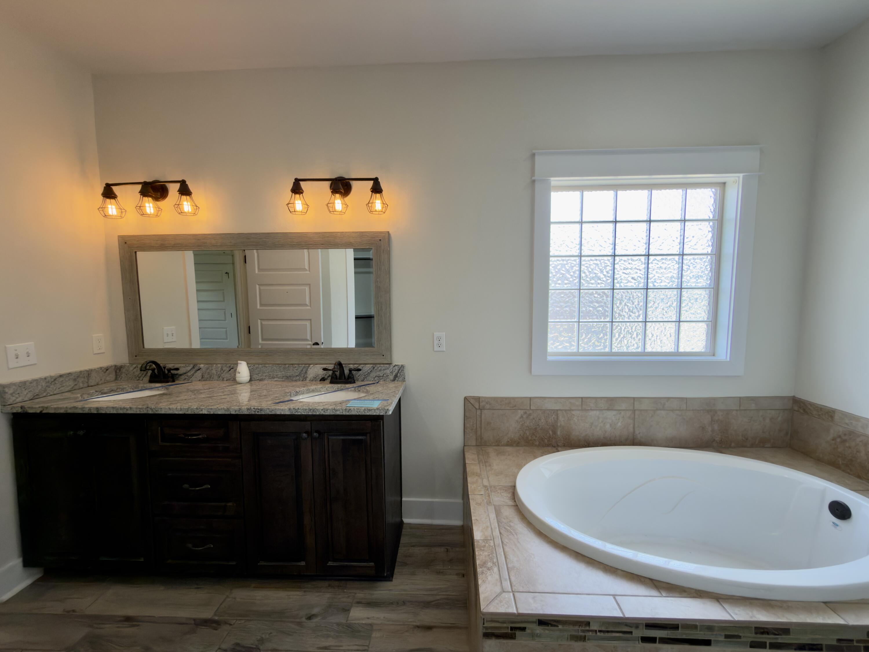 BRIDLE WOOD EST PH I - Residential