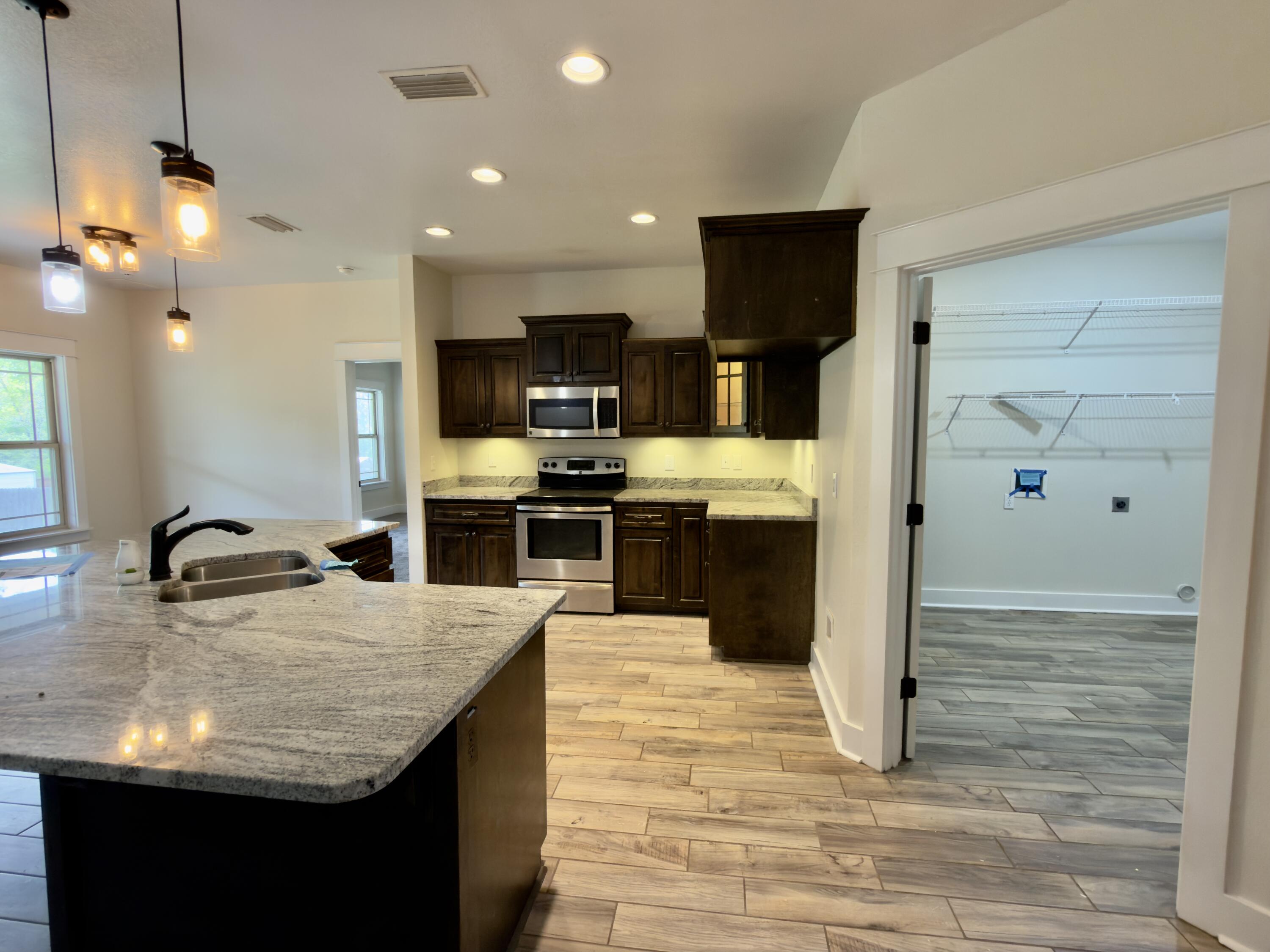 BRIDLE WOOD EST PH I - Residential