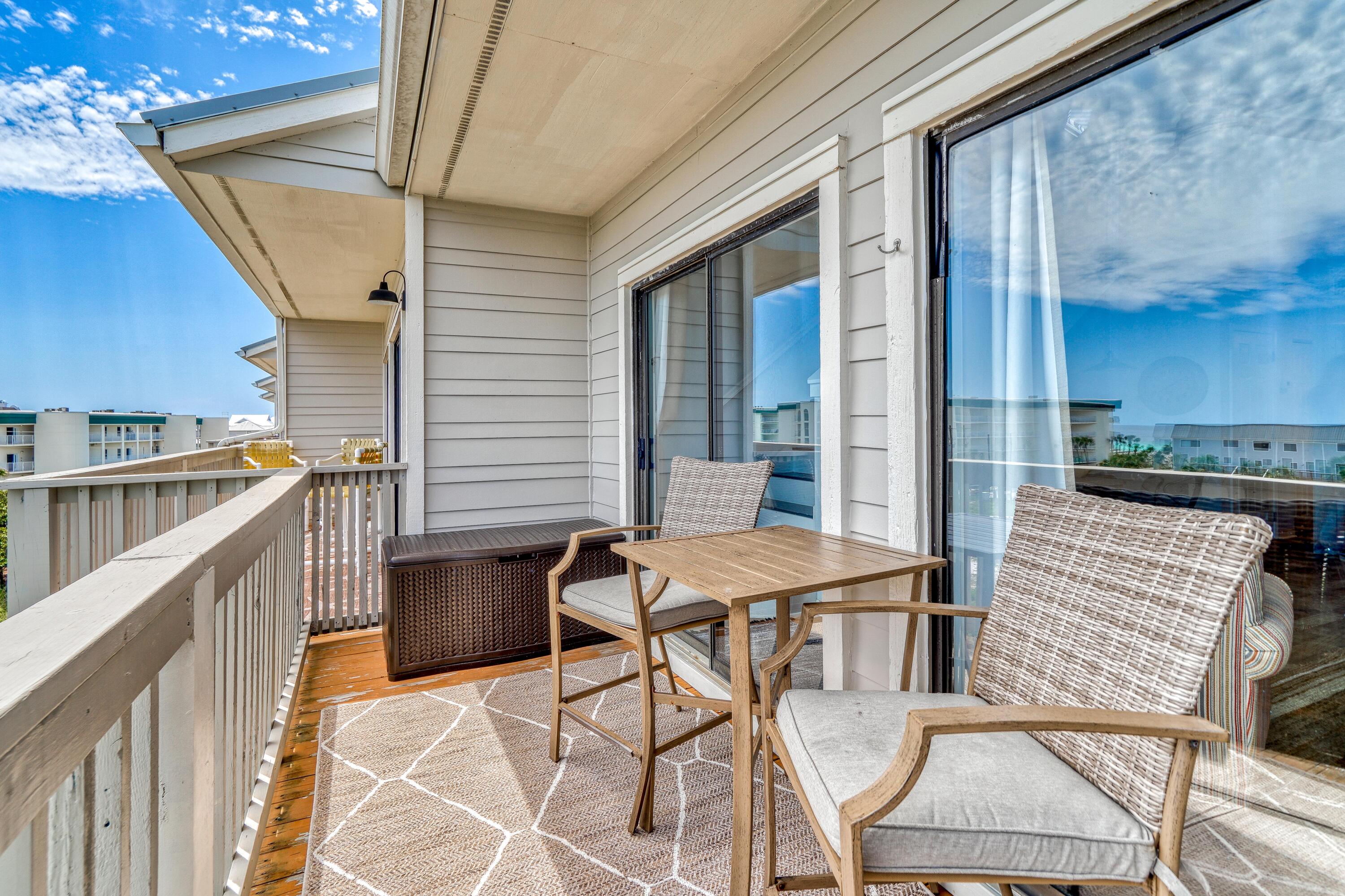 BEACHFRONT 2 PH 1 - Residential