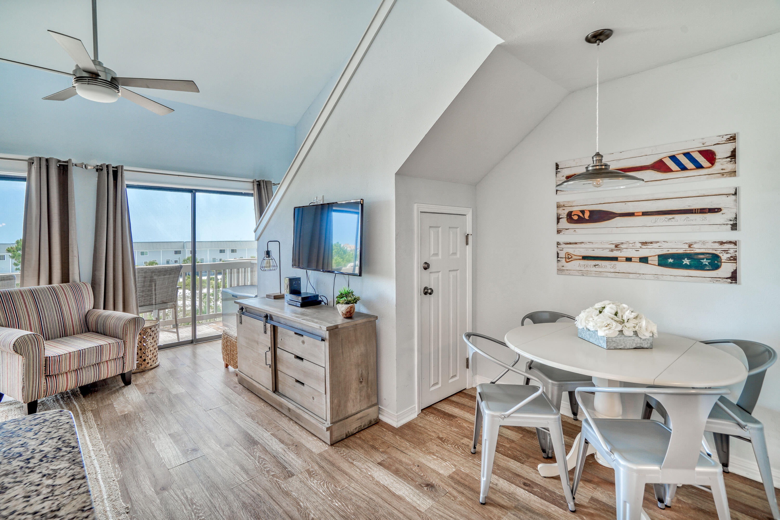 BEACHFRONT 2 PH 1 - Residential