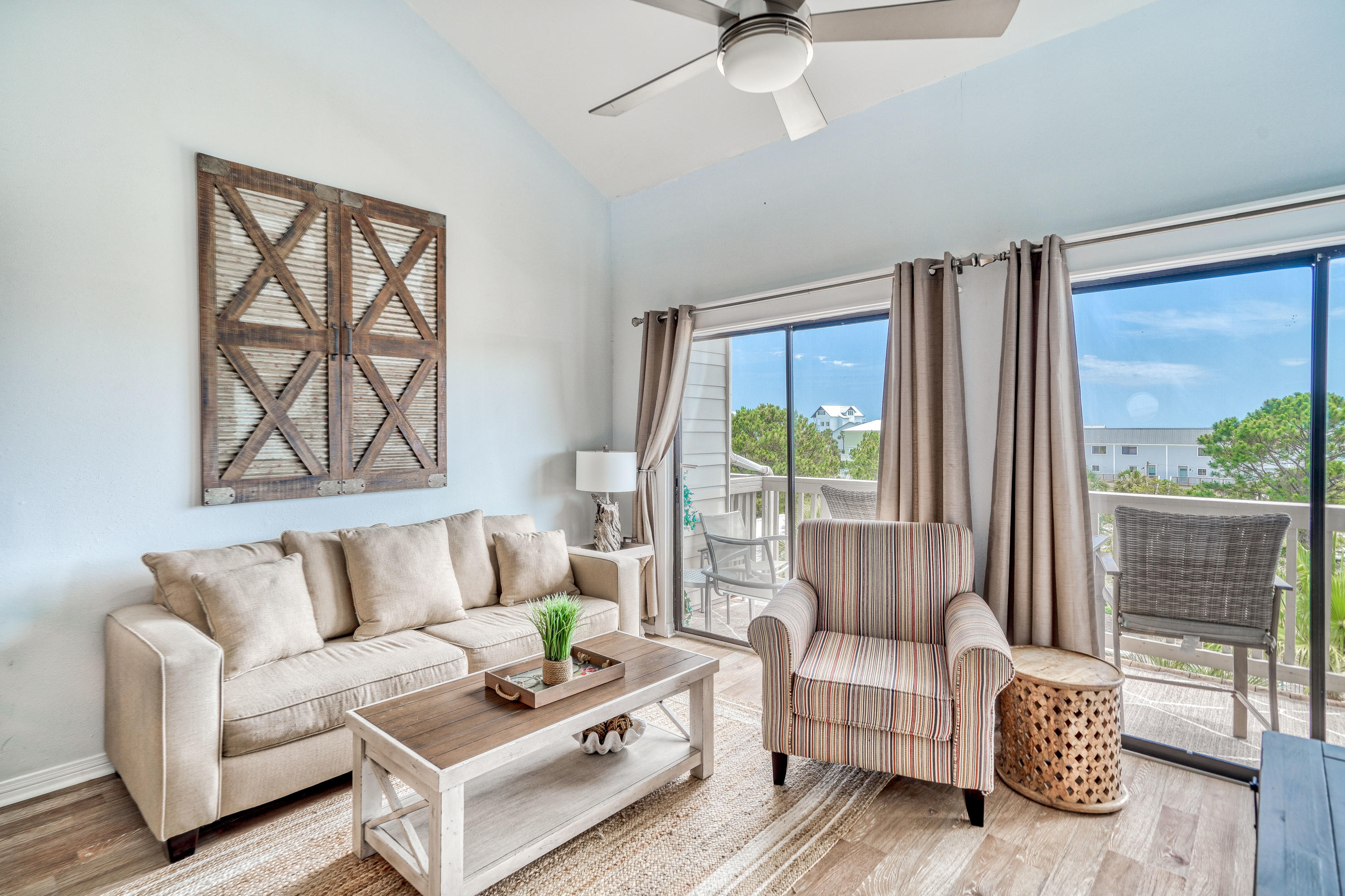BEACHFRONT 2 PH 1 - Residential