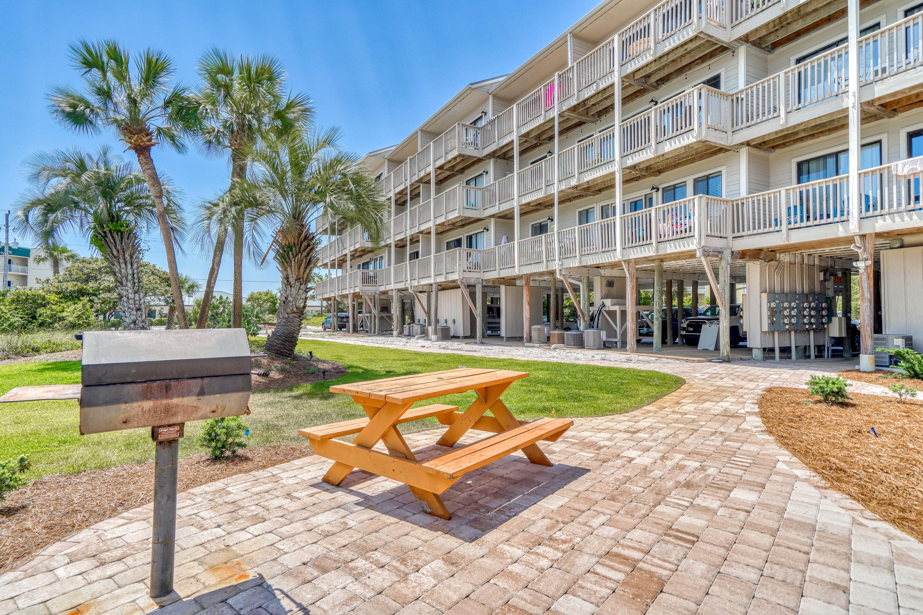 BEACHFRONT 2 PH 1 - Residential