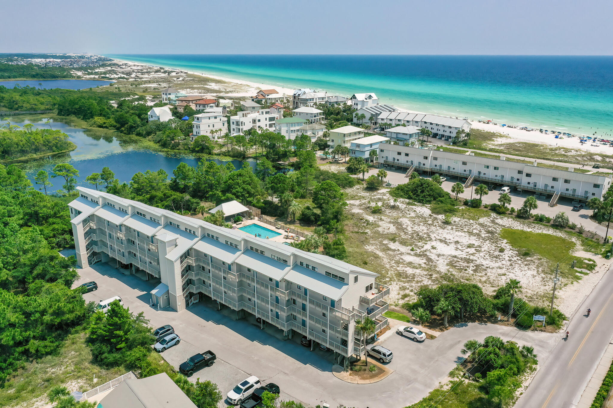 BEACHFRONT 2 PH 1 - Residential