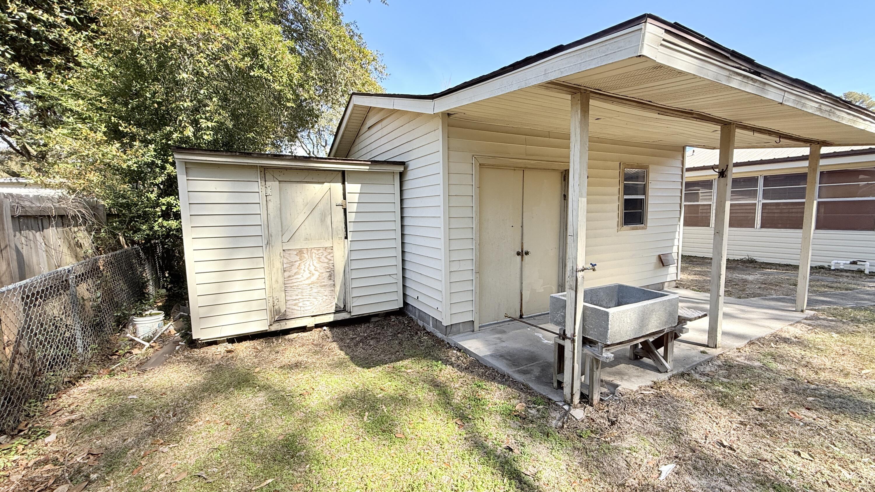 LEOTA MILLER S/D - Residential