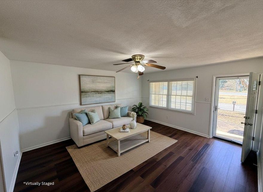 This move-in ready 3BR/2BA home in Niceville, FL 32578 offers 1,506 sq ft of comfortable living with granite countertops, wood cabinetry, spacious living area, and a bright Florida room. Metal roof, oversized 2-car garage, powered workshop, sprinkler system, and privacy-fenced backyard. Convenient to top schools, parks, shopping, Eglin AFB, and Emerald Coast beaches. Great opportunity for first-time buyers or downsizers. A smart buy in today's market. Schedule your showing before it's gone!