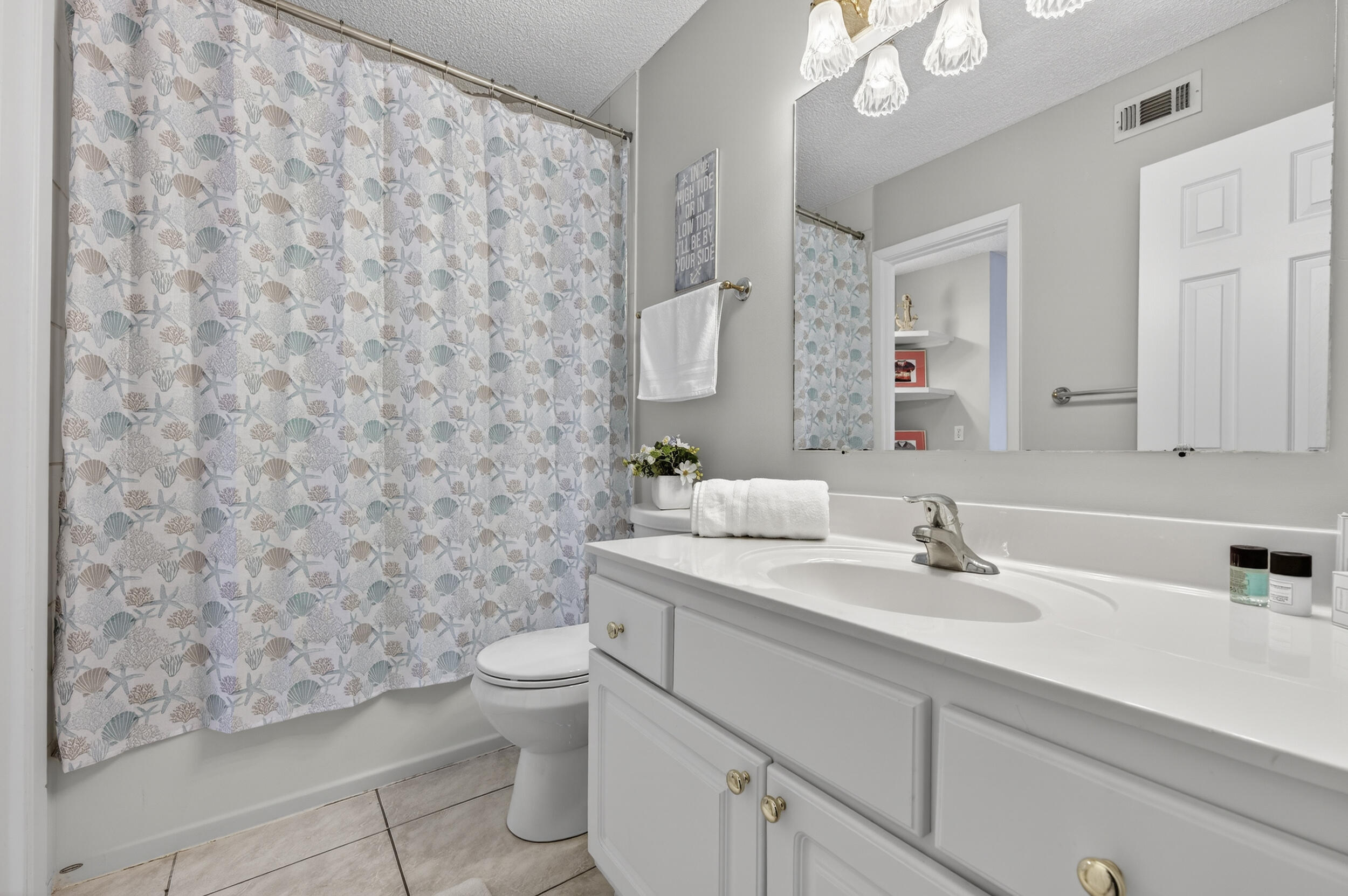 PORTSIDE CONDO - Residential