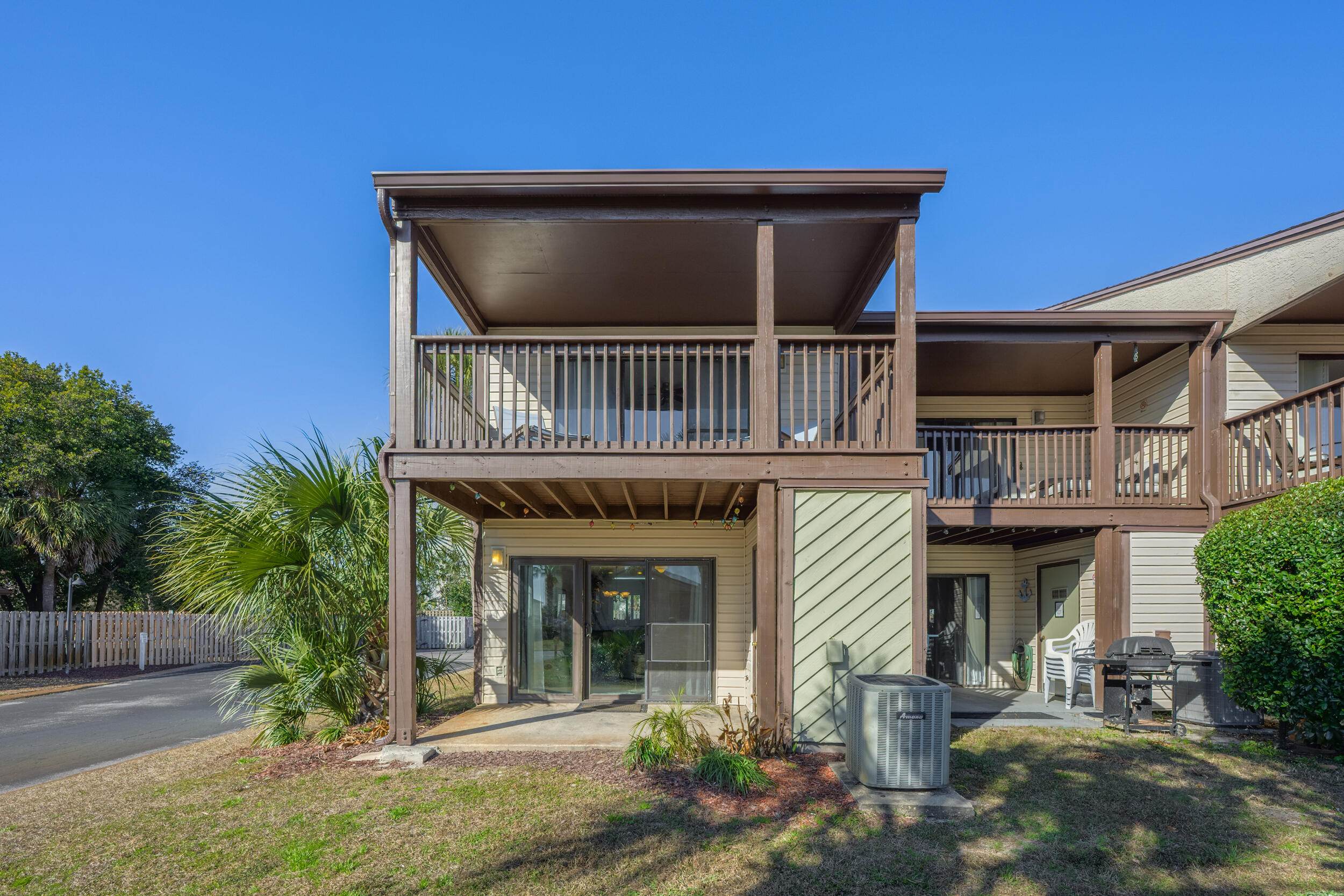 PORTSIDE CONDO - Residential