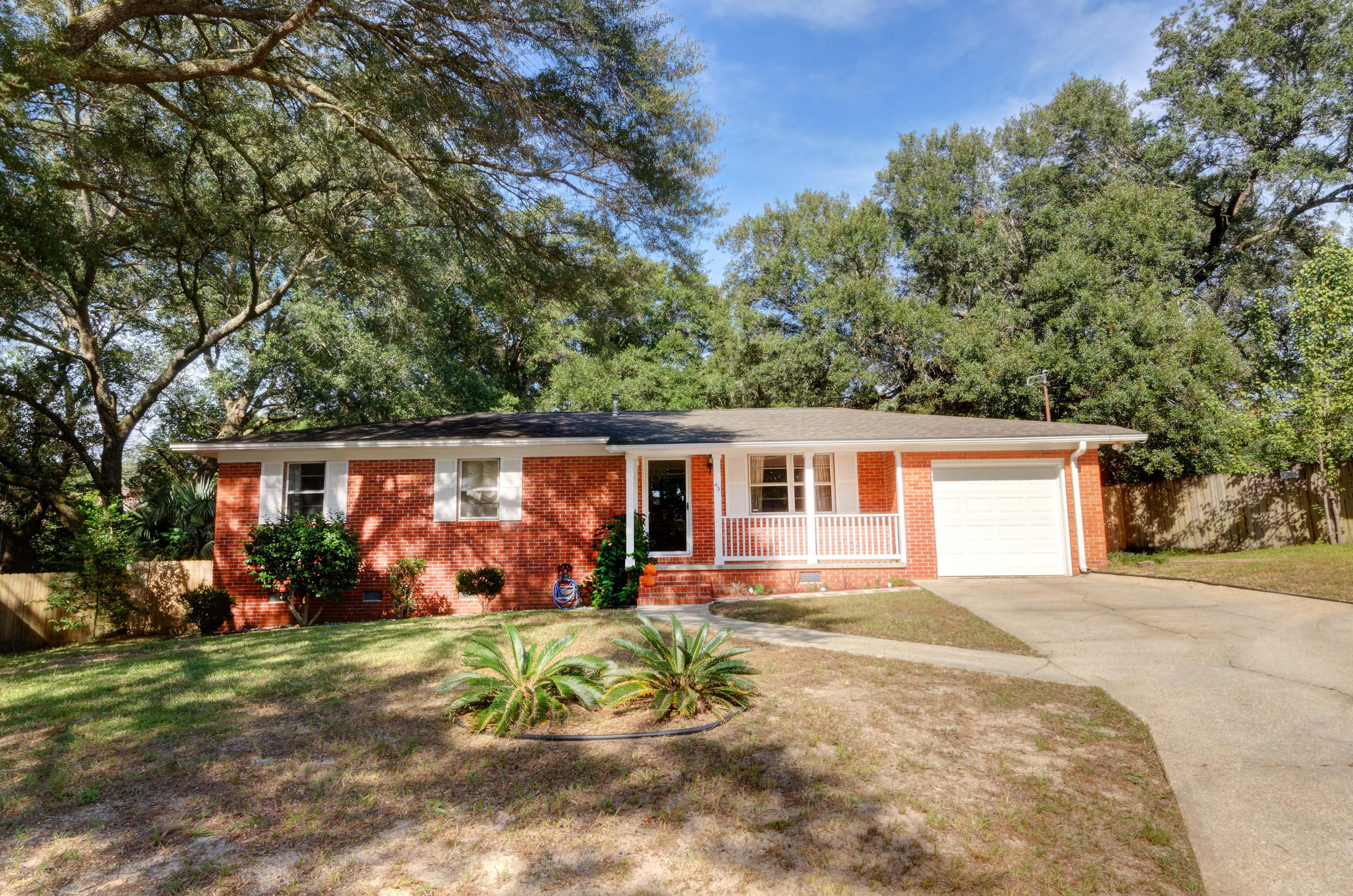 PINEHURST - Residential