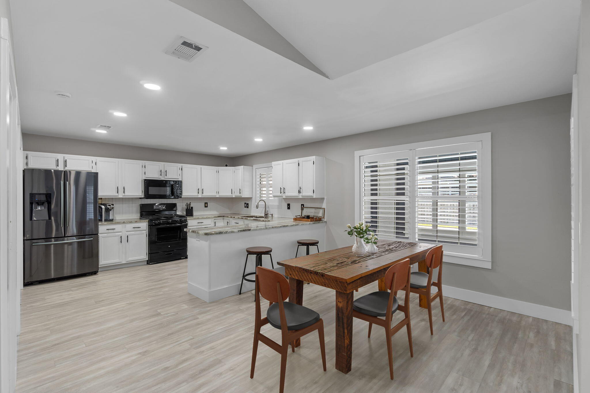 BAYSIDE - Residential