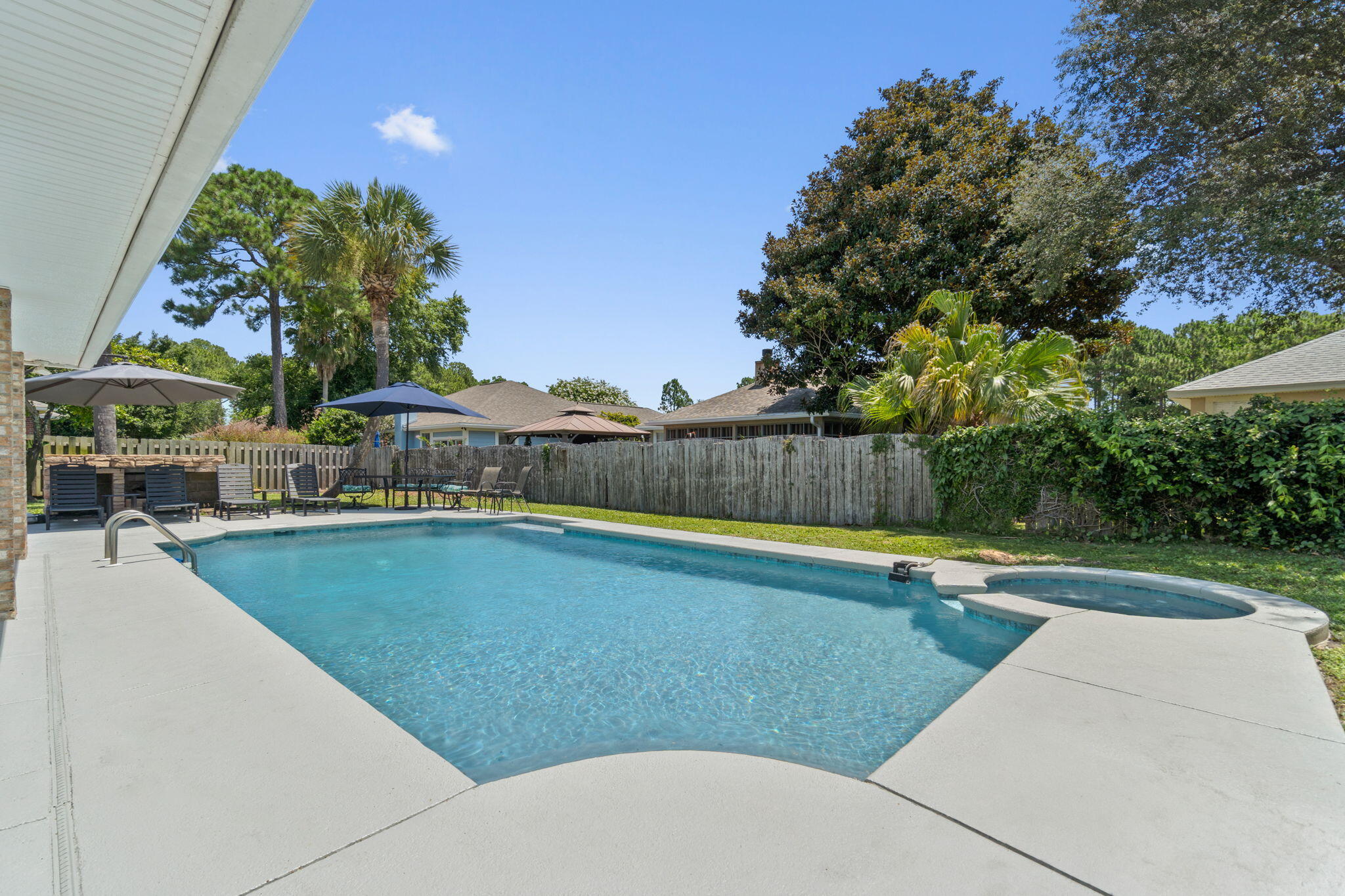 BAYSIDE - Residential