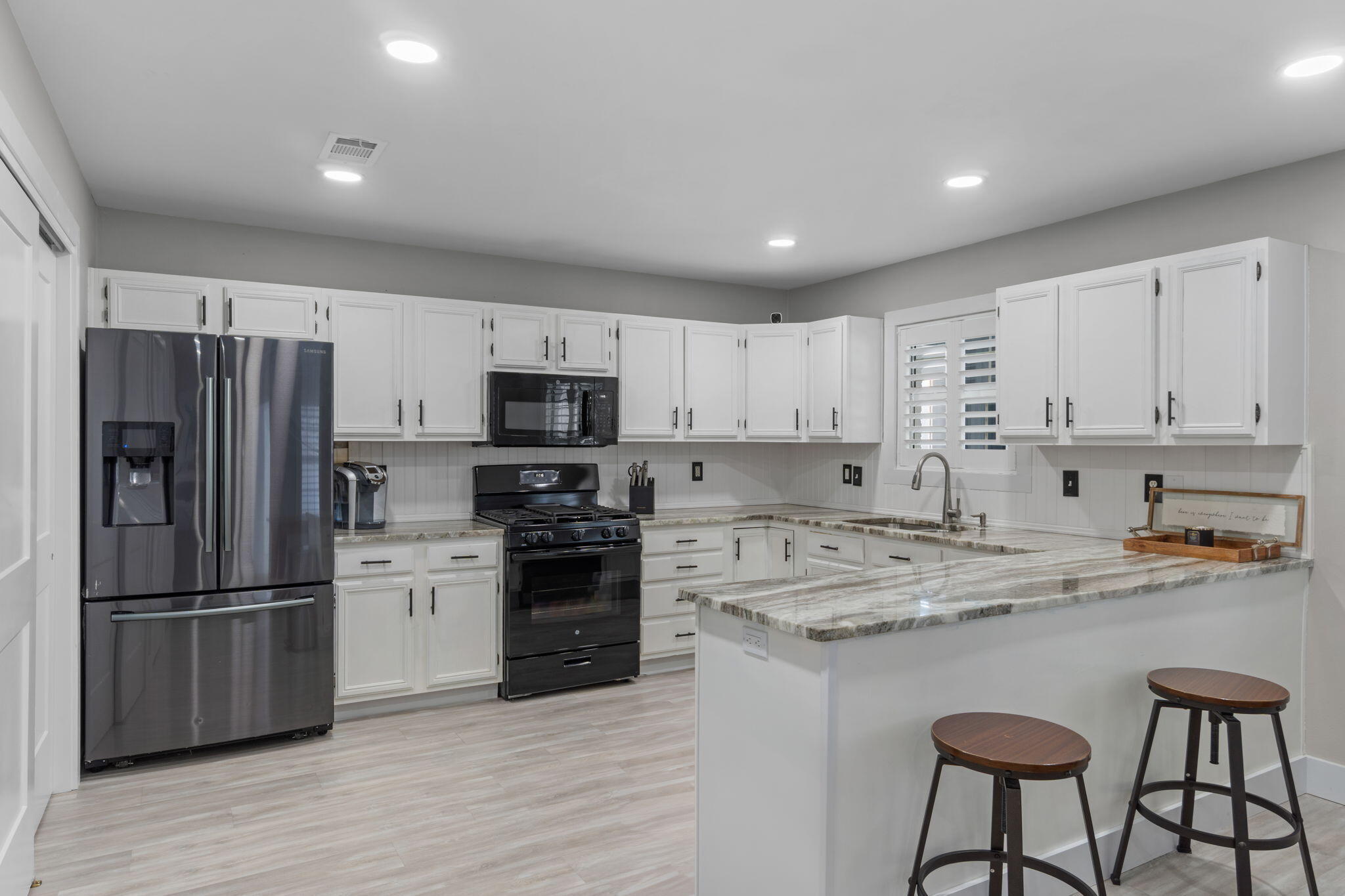 BAYSIDE - Residential